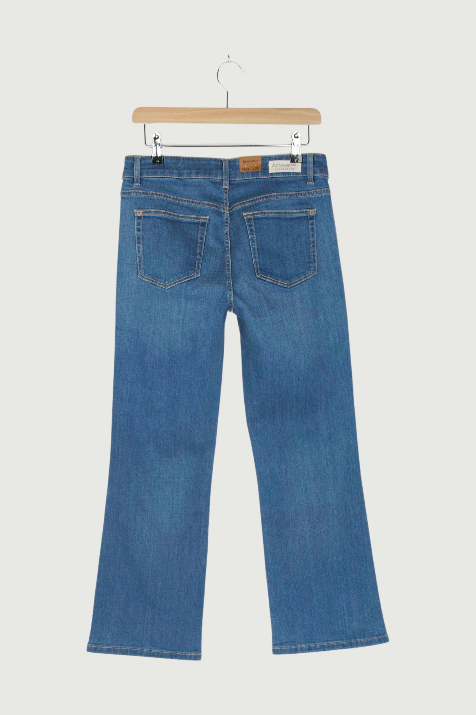 Second Hand Jeans Flared aus Bio-Denim - Image 2