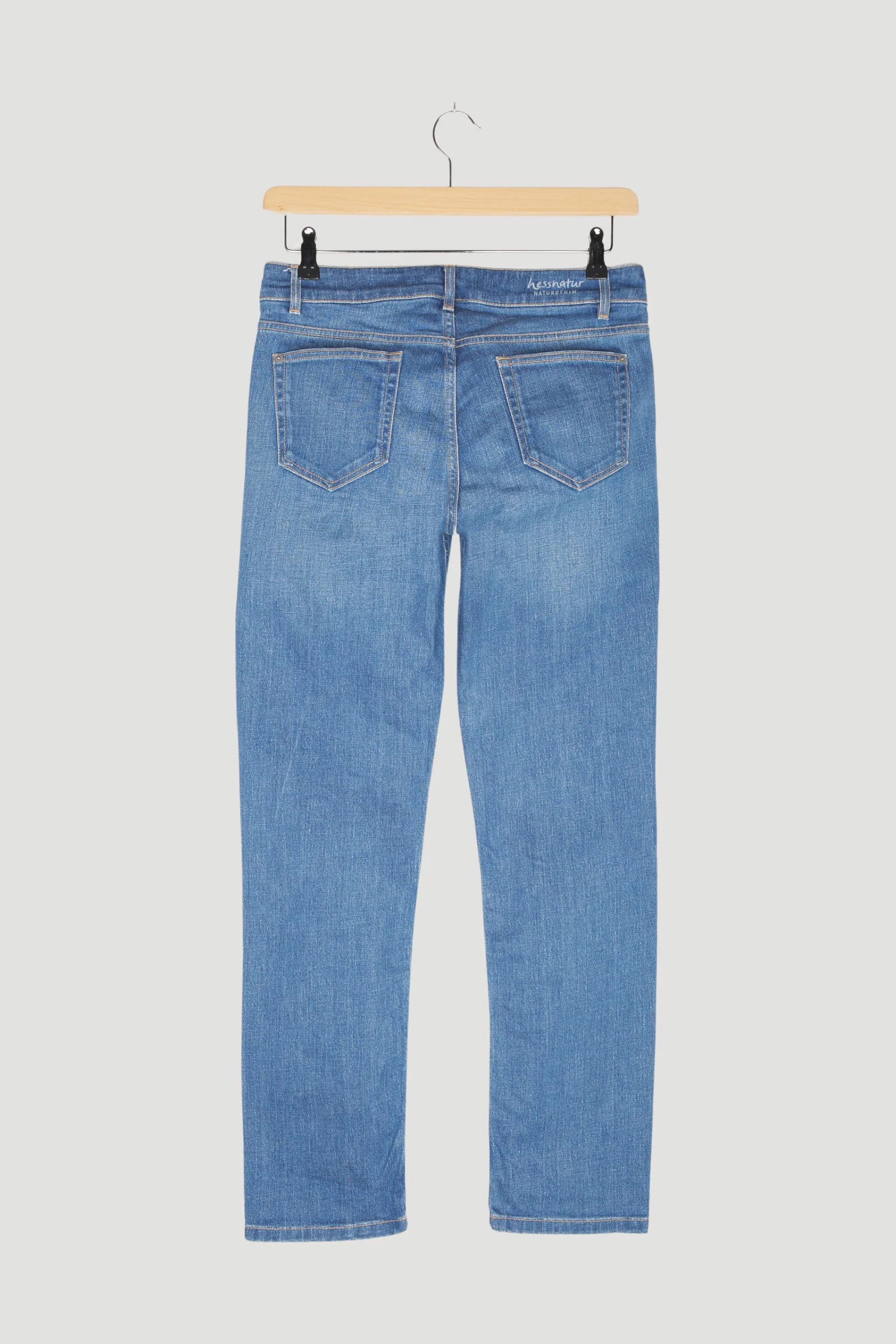 Second Hand Jeans Marie Straight Fit aus Bio-Denim - Image 5