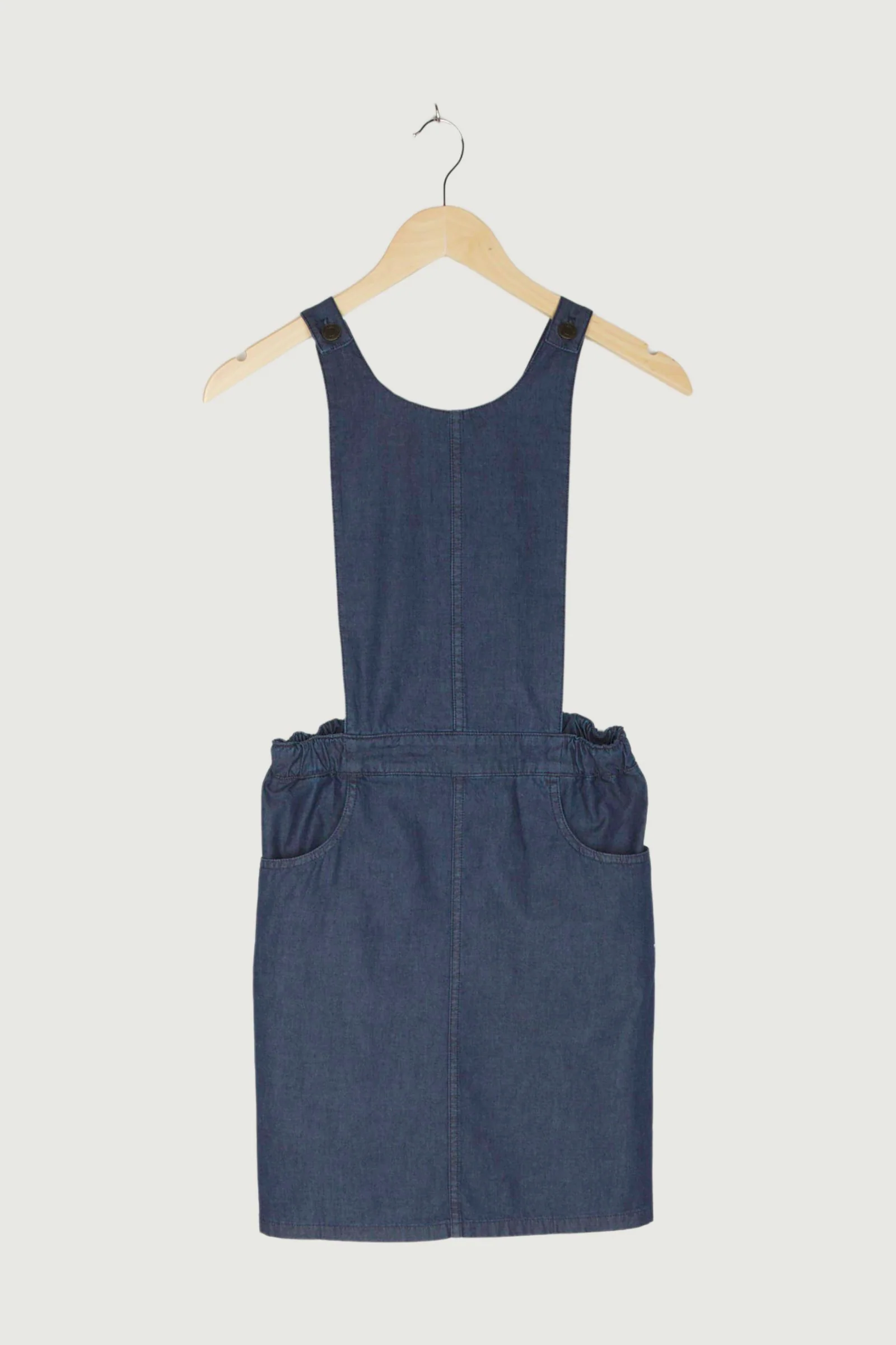 Second Hand Latzkleid aus reinem Bio-Denim