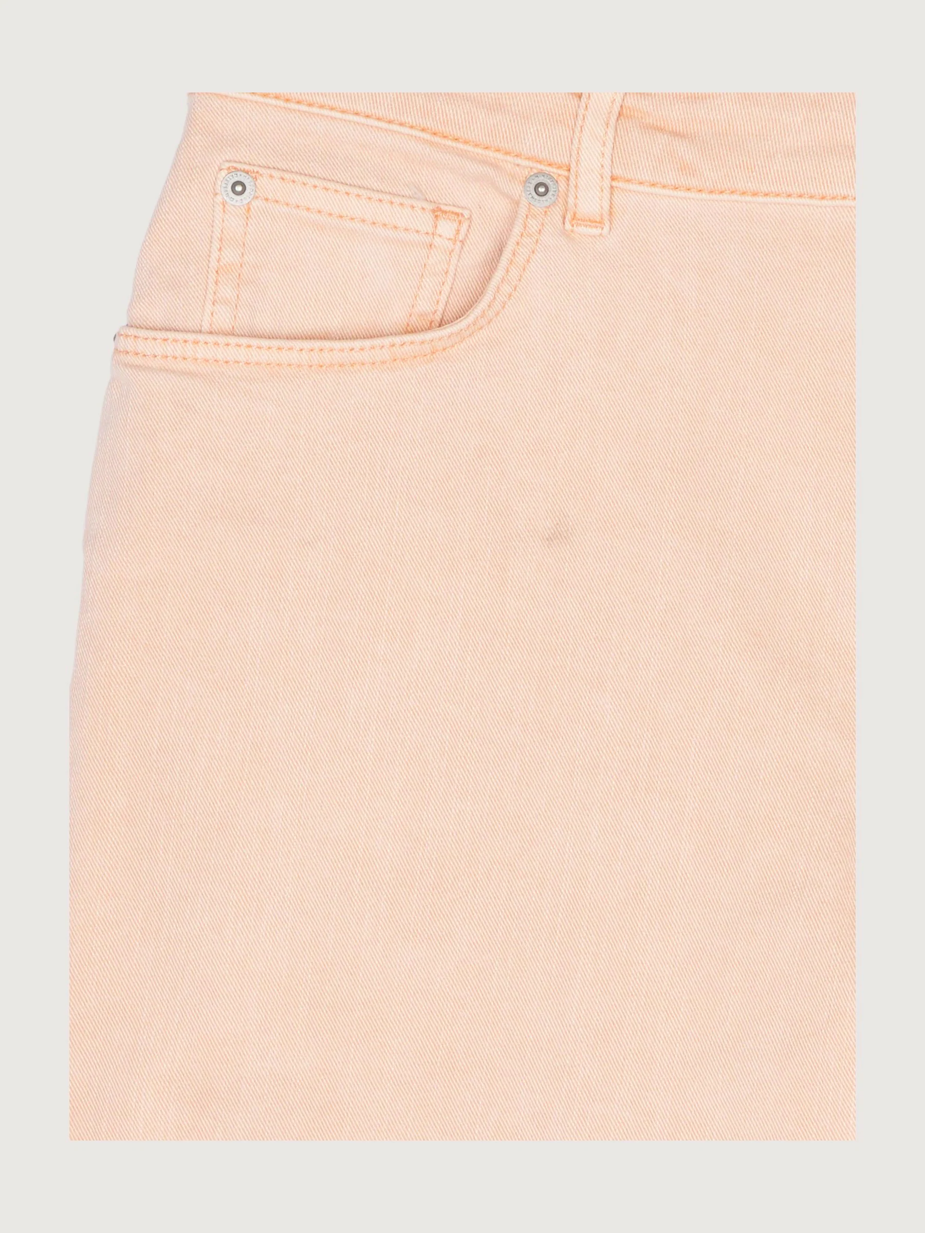 Secondhand Shorts mineralgefärbt aus Bio-Denim - Image 4