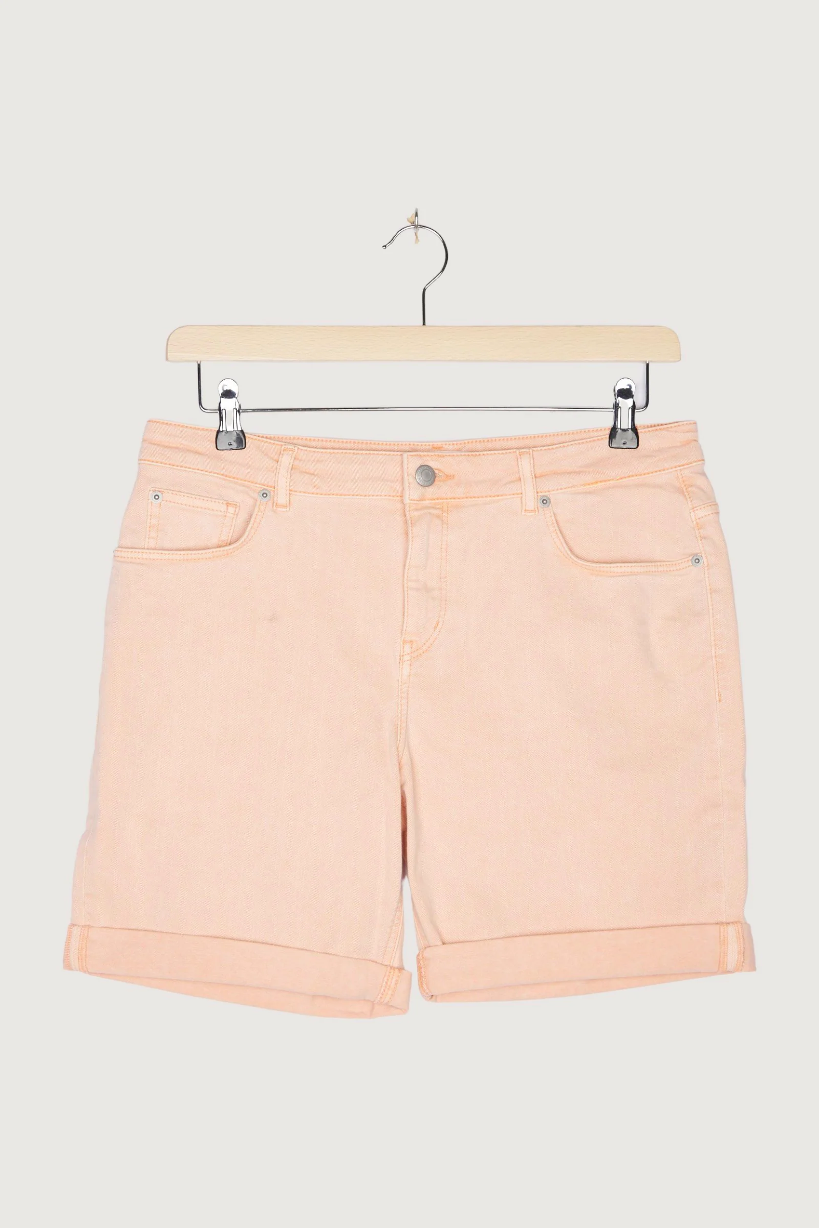 Secondhand Shorts mineralgefärbt aus Bio-Denim - Image 6