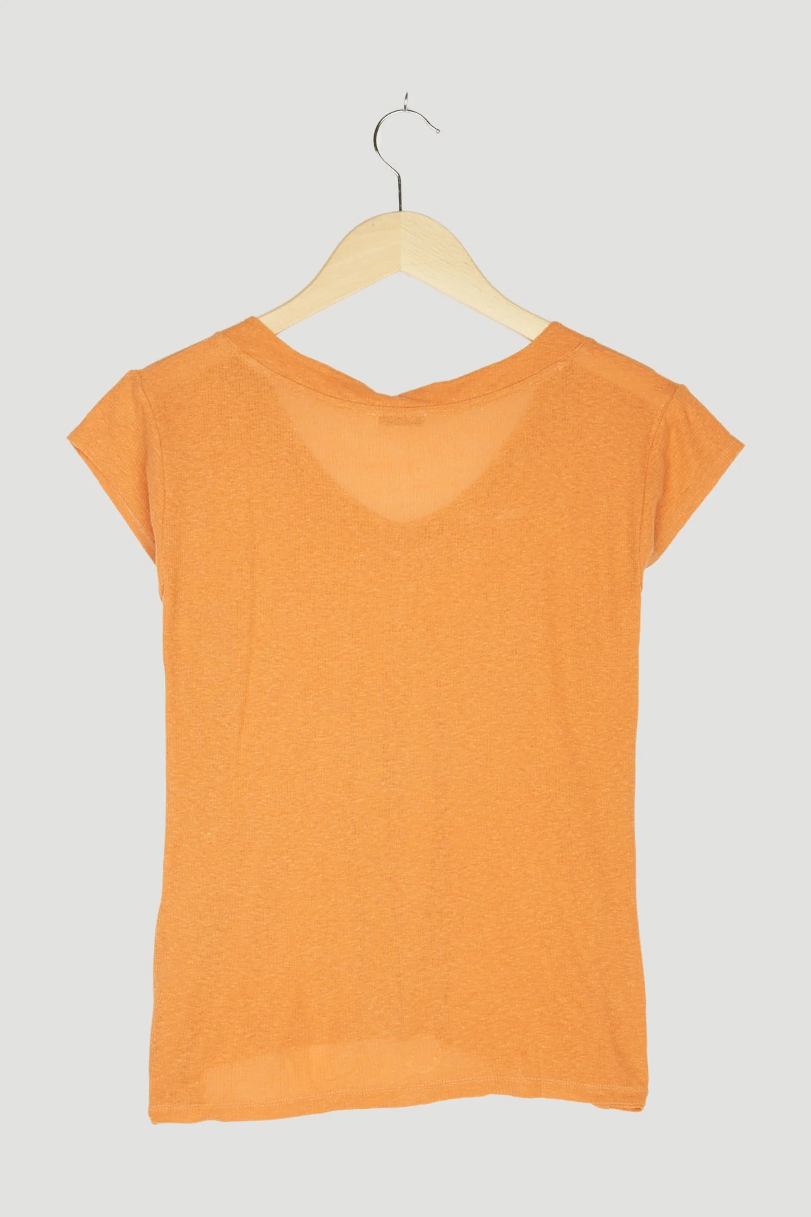 Second Hand V-Shirt aus Bio-Baumwolle mit Seide und Leinen - Image 2