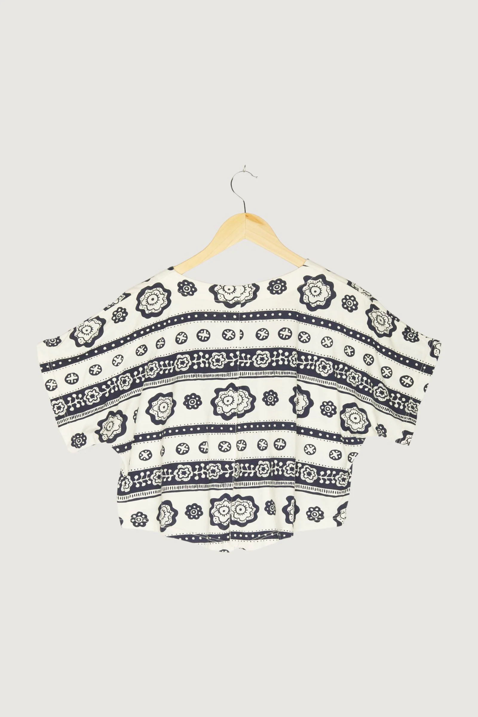 Secondhand Bluse - Image 2