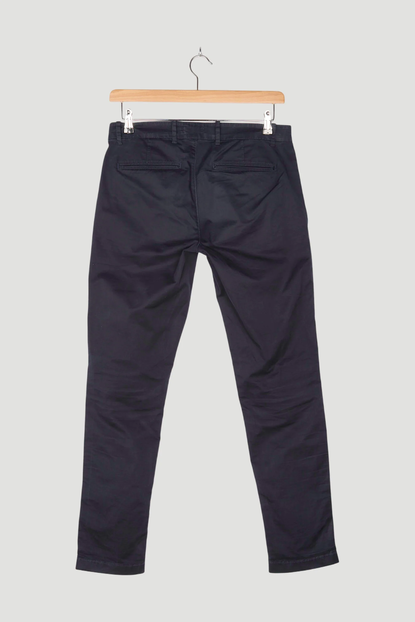 Secondhand Chino aus Bio-Baumwolle - Image 2