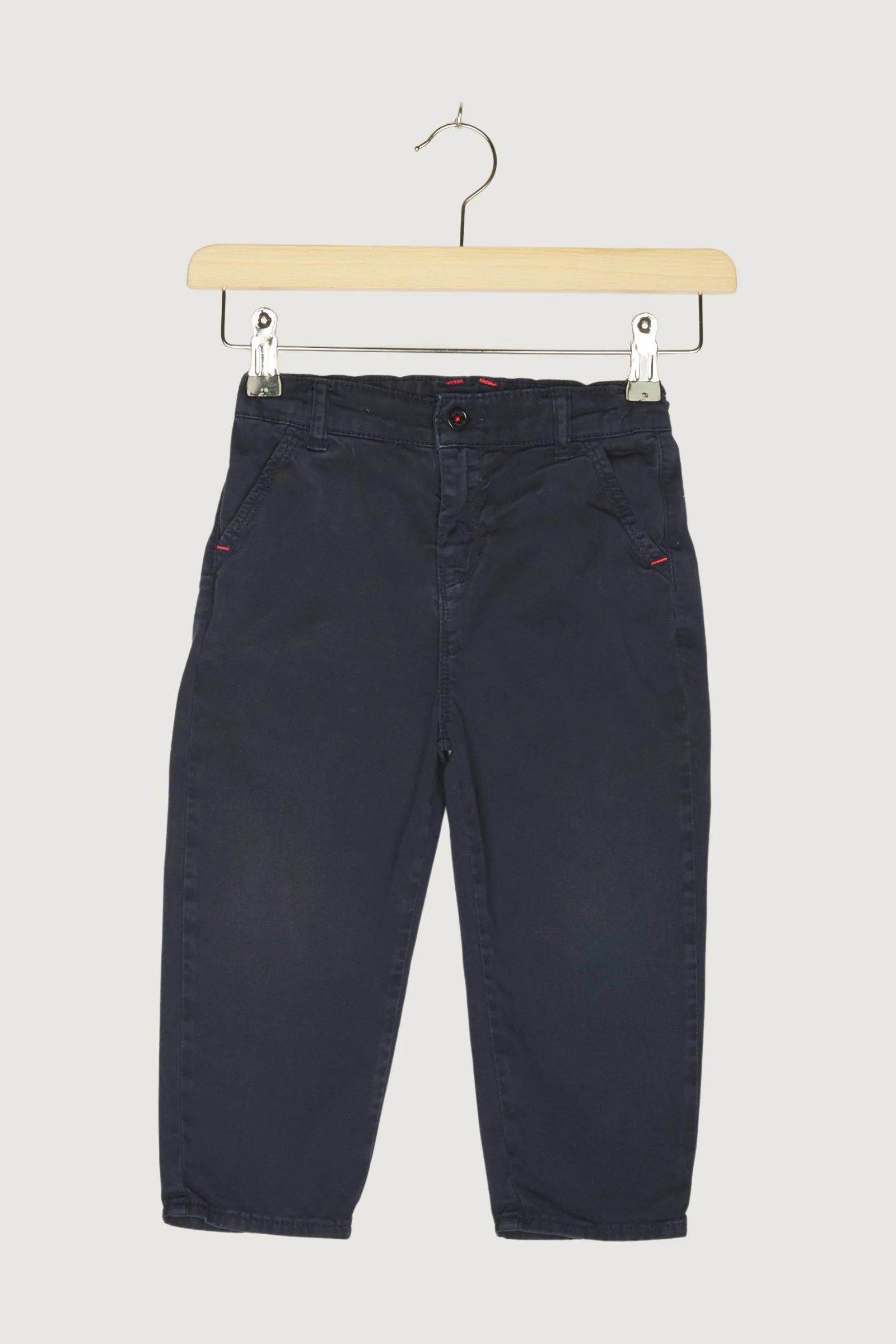 Secondhand Chino aus reiner Bio-Baumwolle