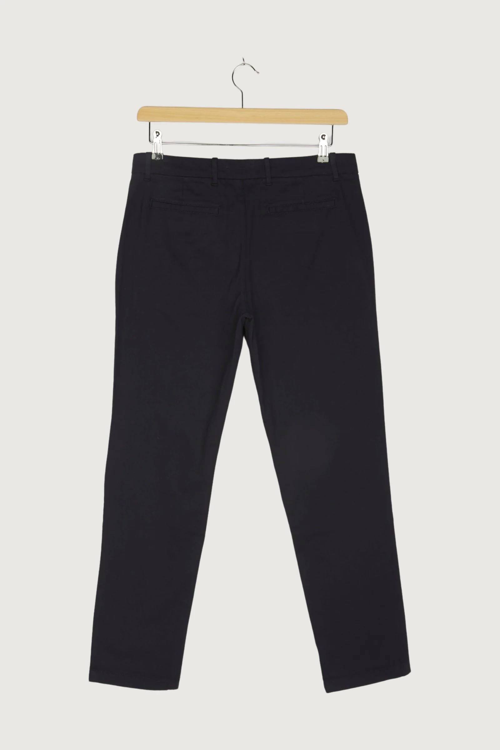 Secondhand Chino Basic Fit aus Bio-Baumwolle - Image 2