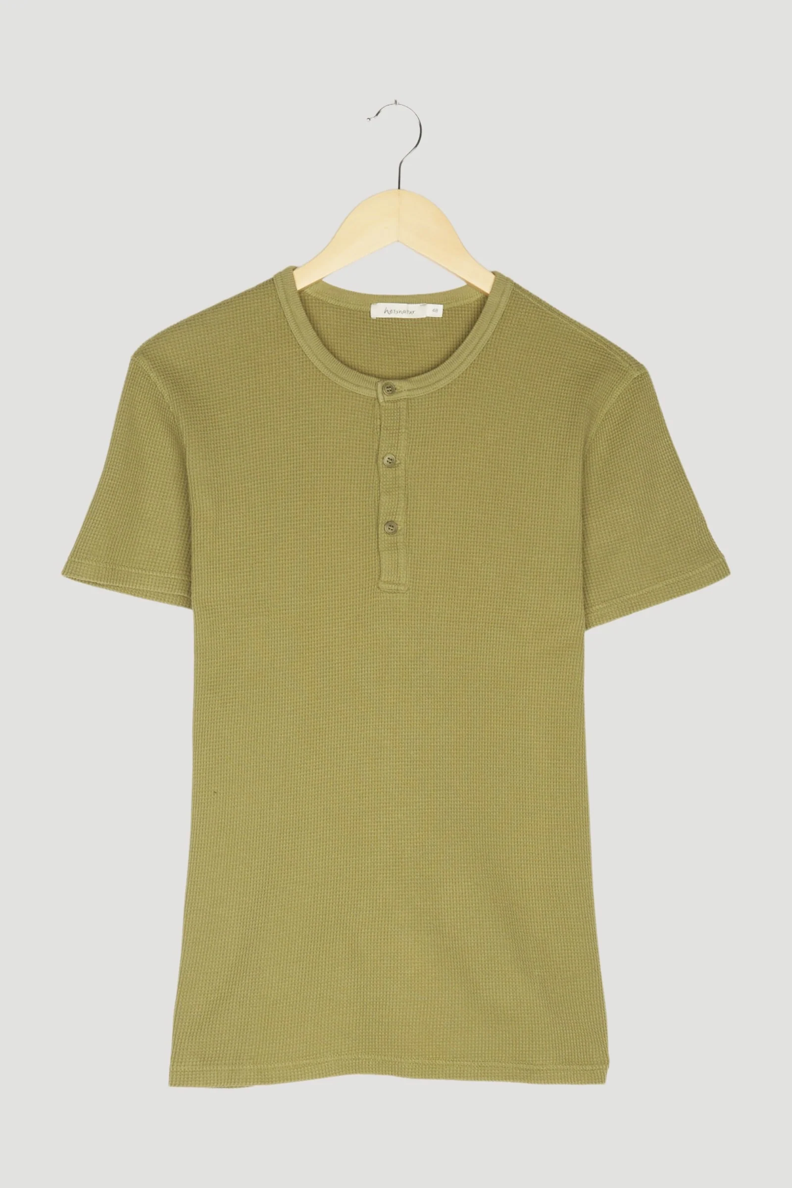 Secondhand Henley-Shirt aus reiner Bio-Baumwolle