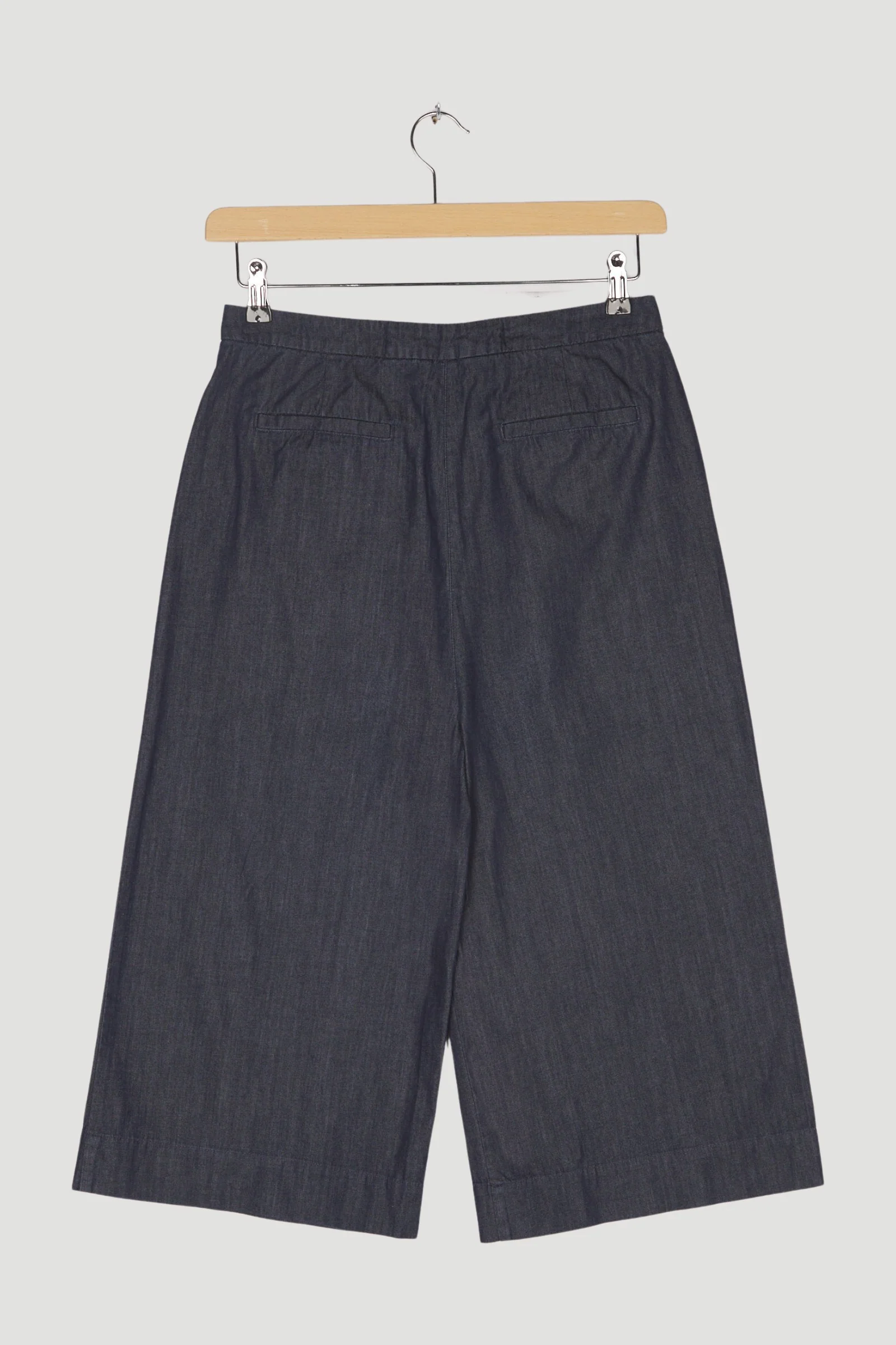 Secondhand Hose - Image 2