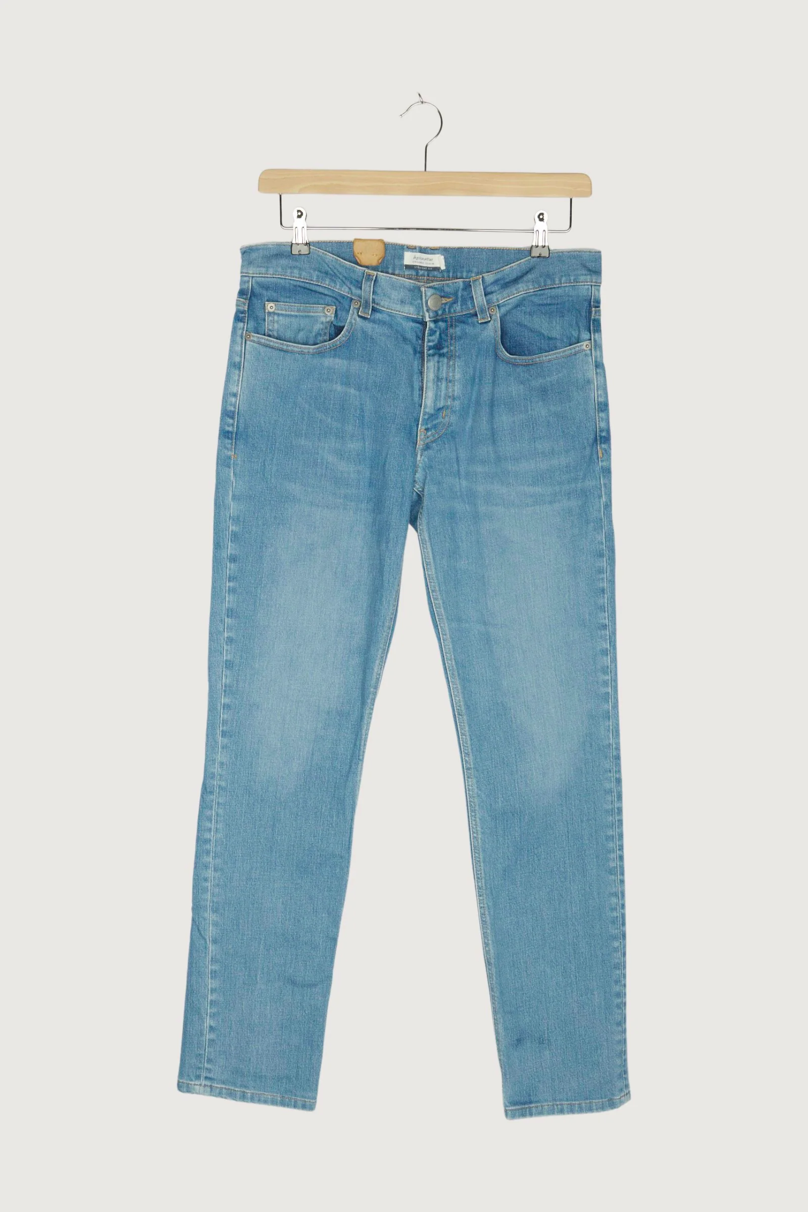 Secondhand Jeans Ben Straight Fit aus Bio-Denim