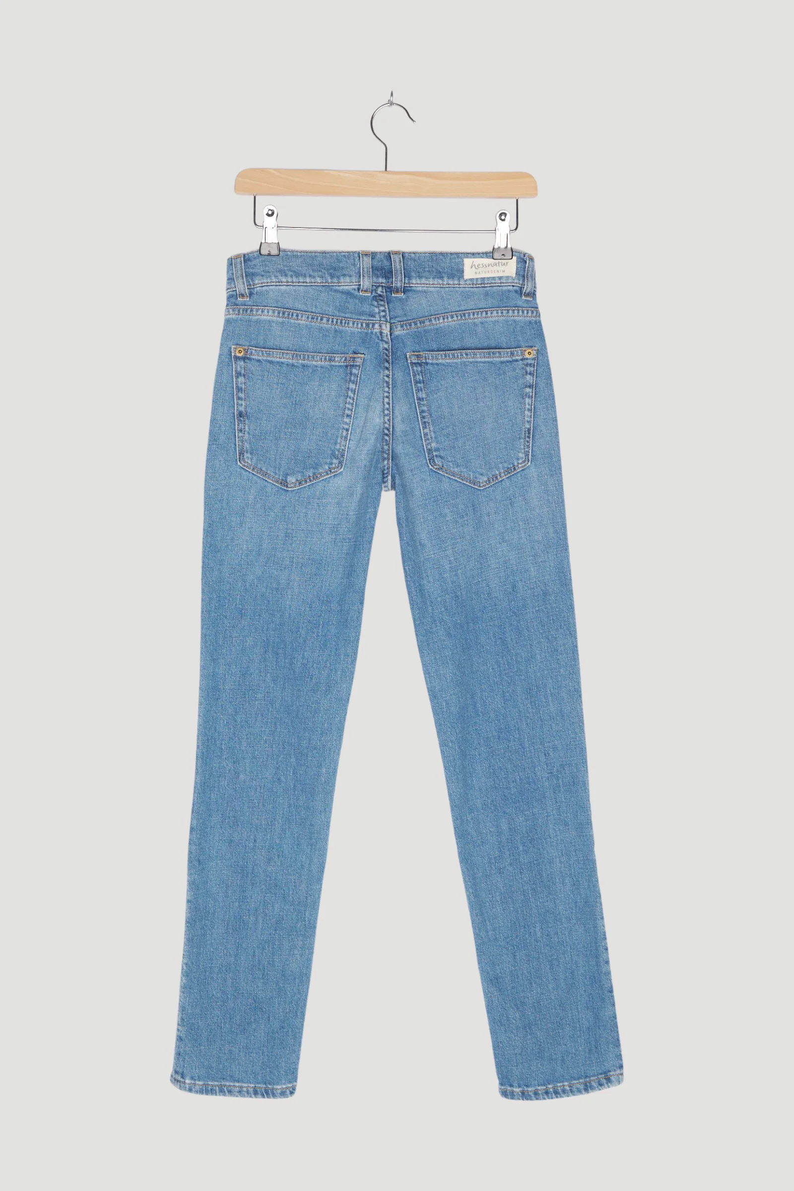 Secondhand Jeans Ben Straight Fit aus Bio-Denim mit Hanf - Image 2