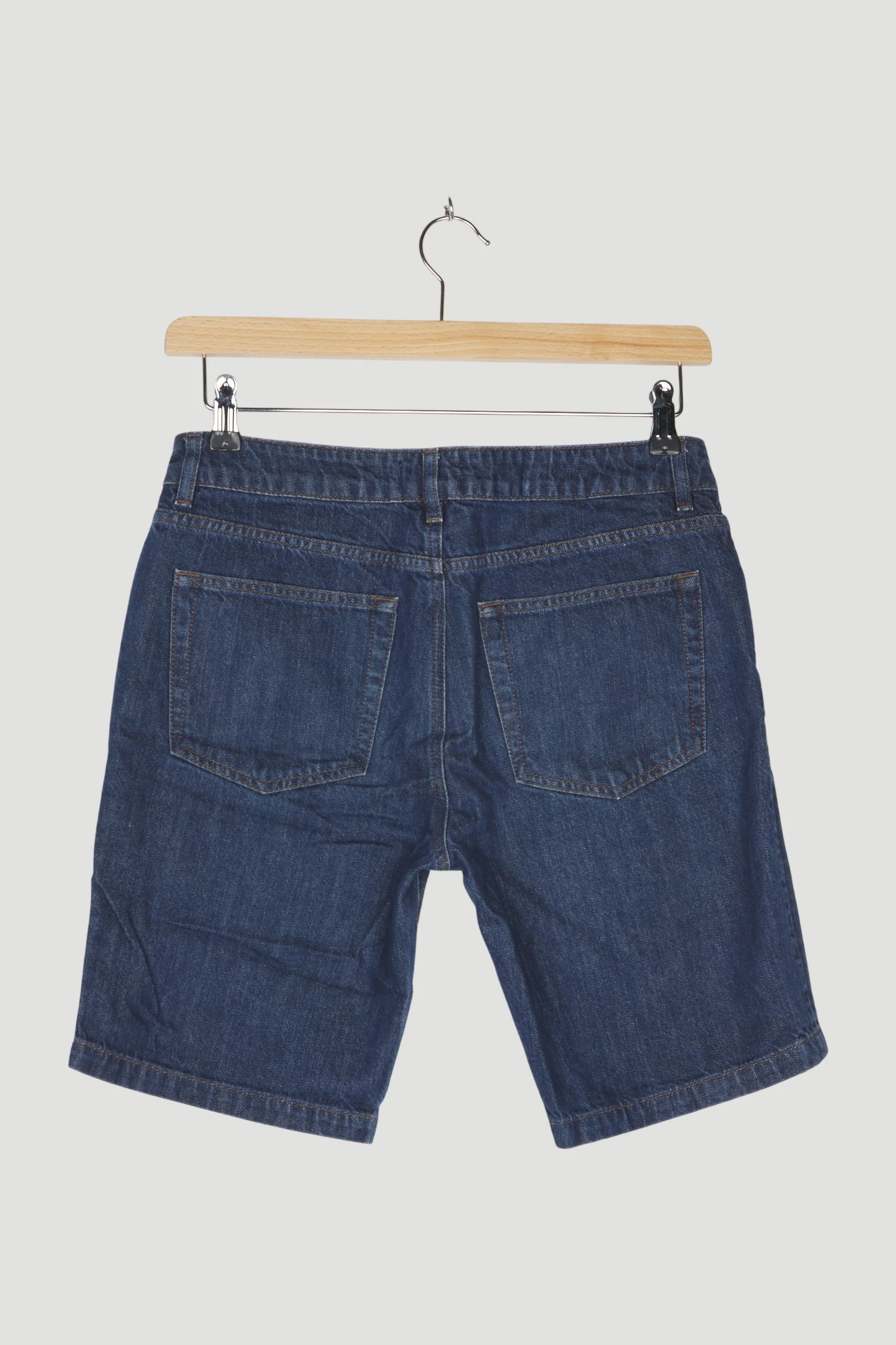 Secondhand Jeans Bermuda aus reiner Bio-Baumwolle - Image 2