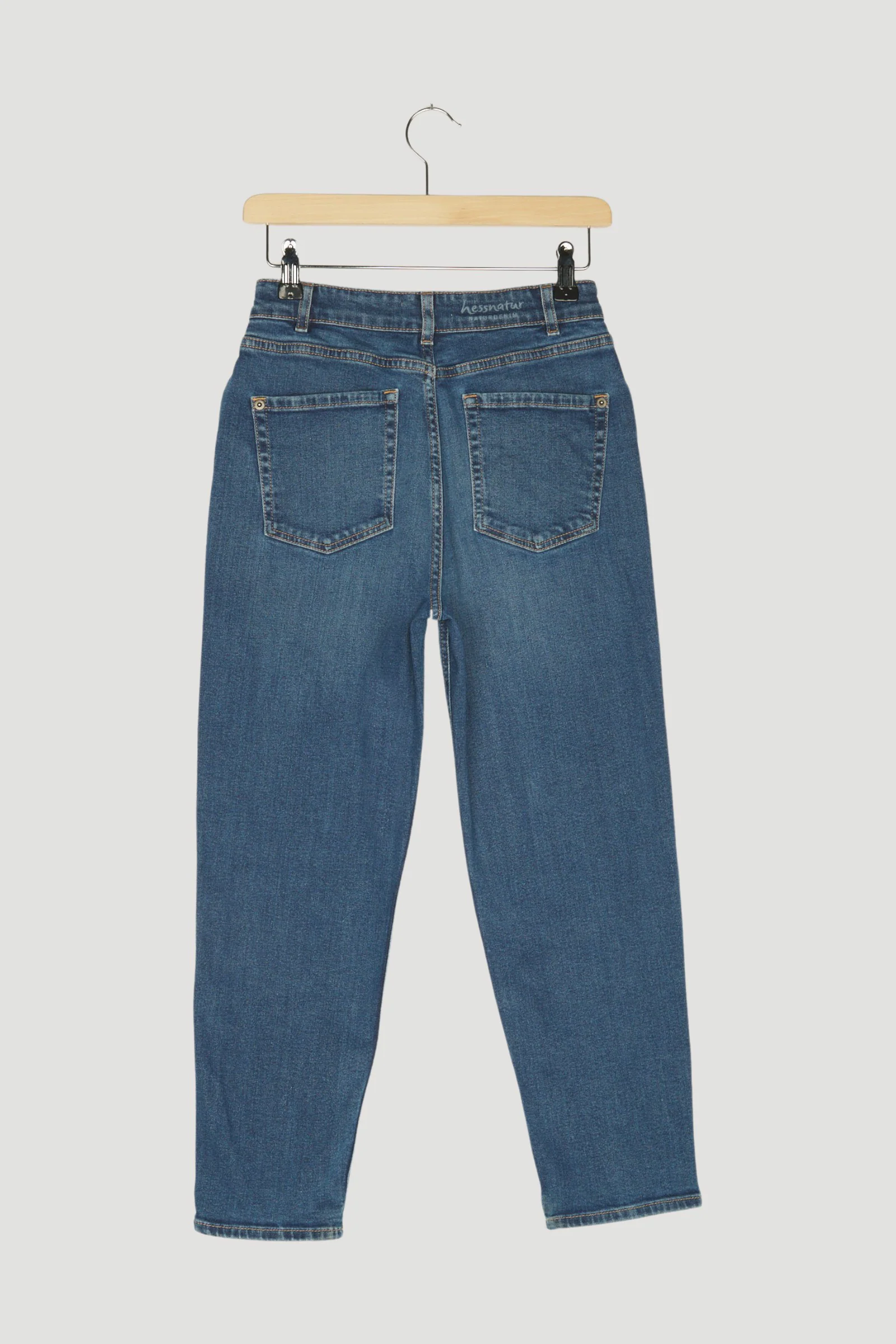 Secondhand Jeans BetterRecycling aus Bio-Baumwolle - Image 2