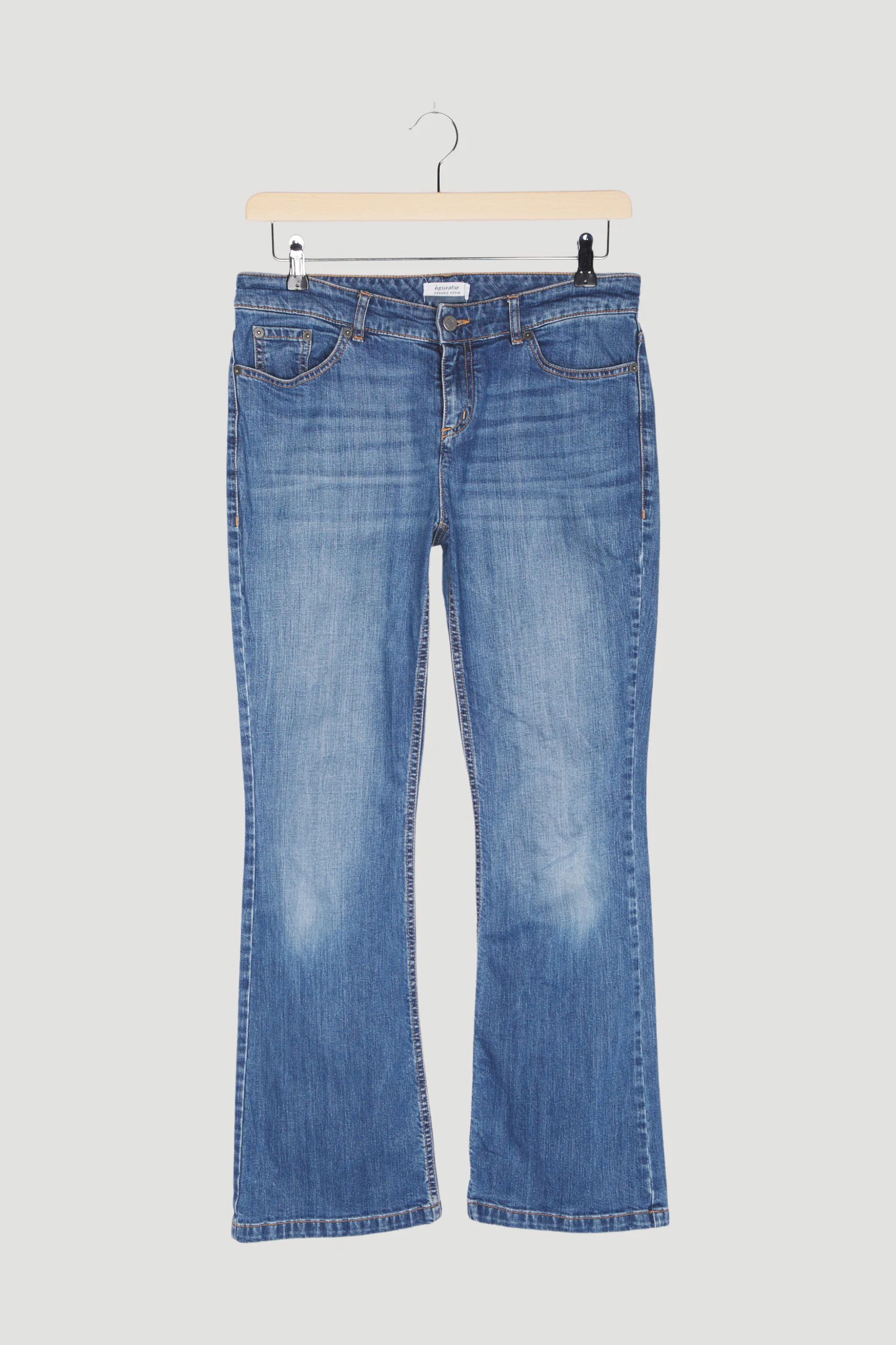 Secondhand Jeans Bootcut aus Bio-Denim - Image 4