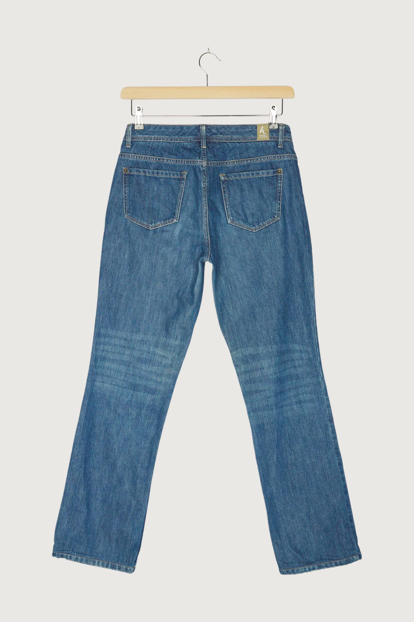 Secondhand Jeans Comfort Fit aus reinem Bio-Denim - Image 2