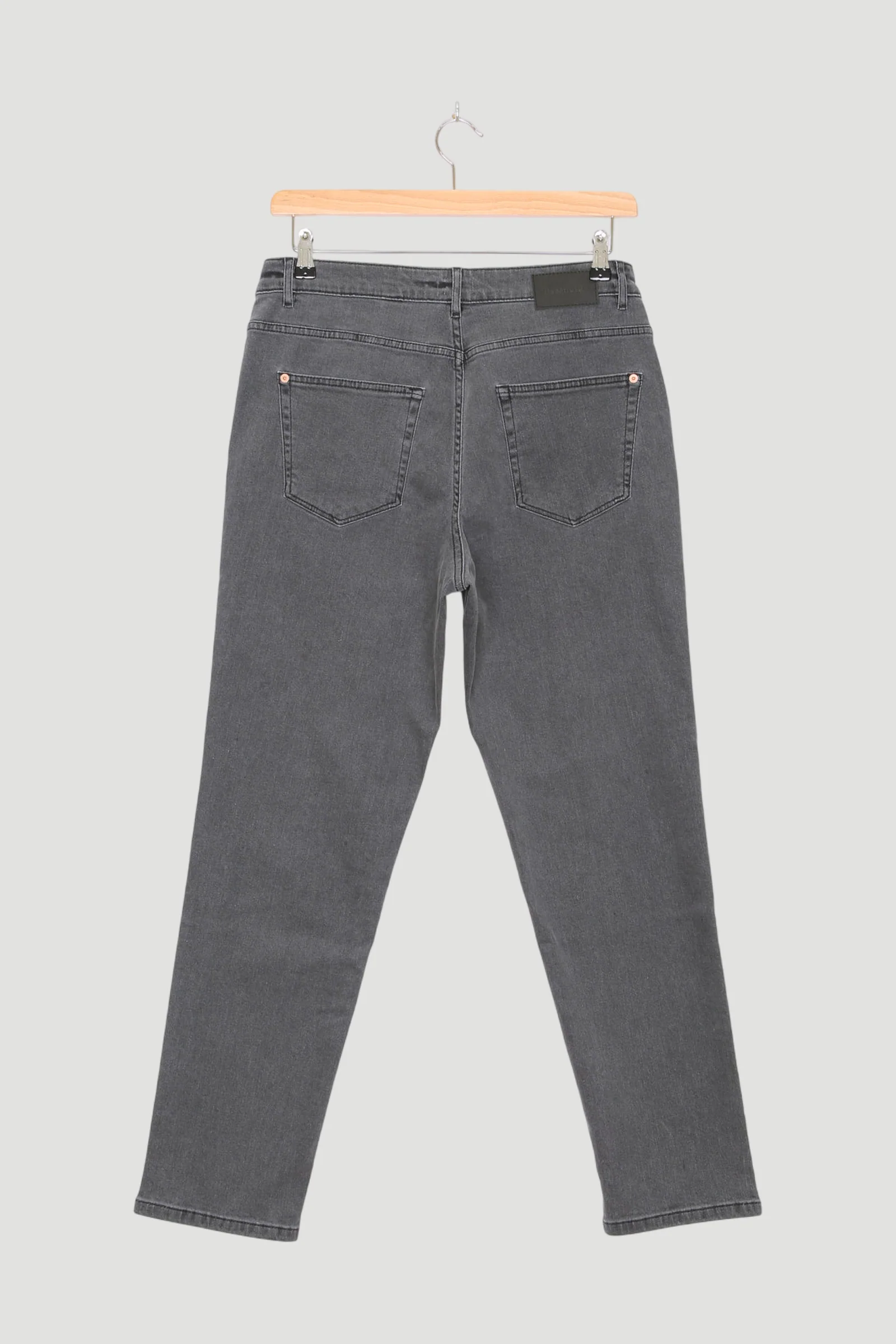 Secondhand Jeans HANNA High Rise Mom aus Bio-Denim - Image 2