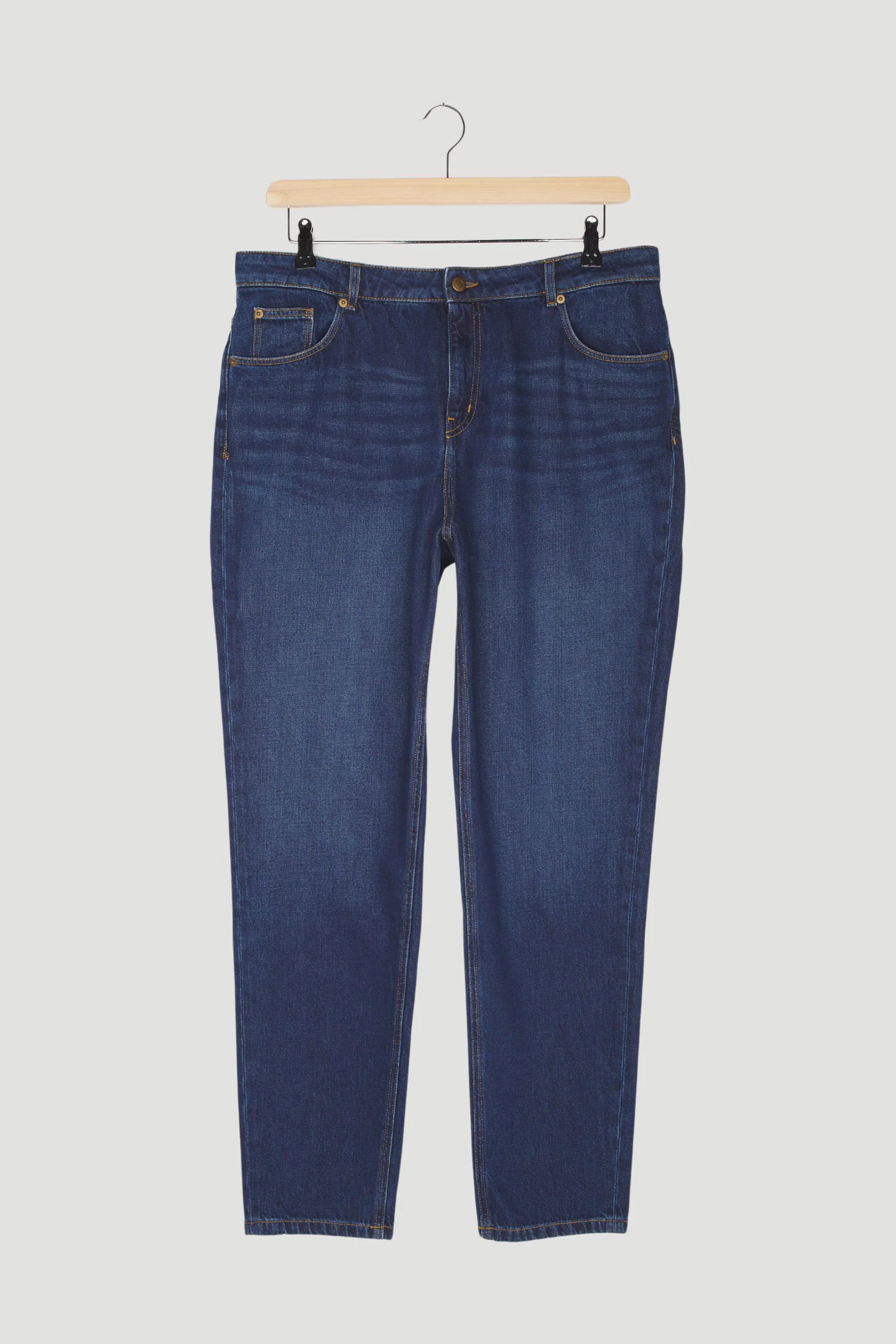 Secondhand Jeans Hanna Mom Fit aus reinem Bio-Denim - Image 4