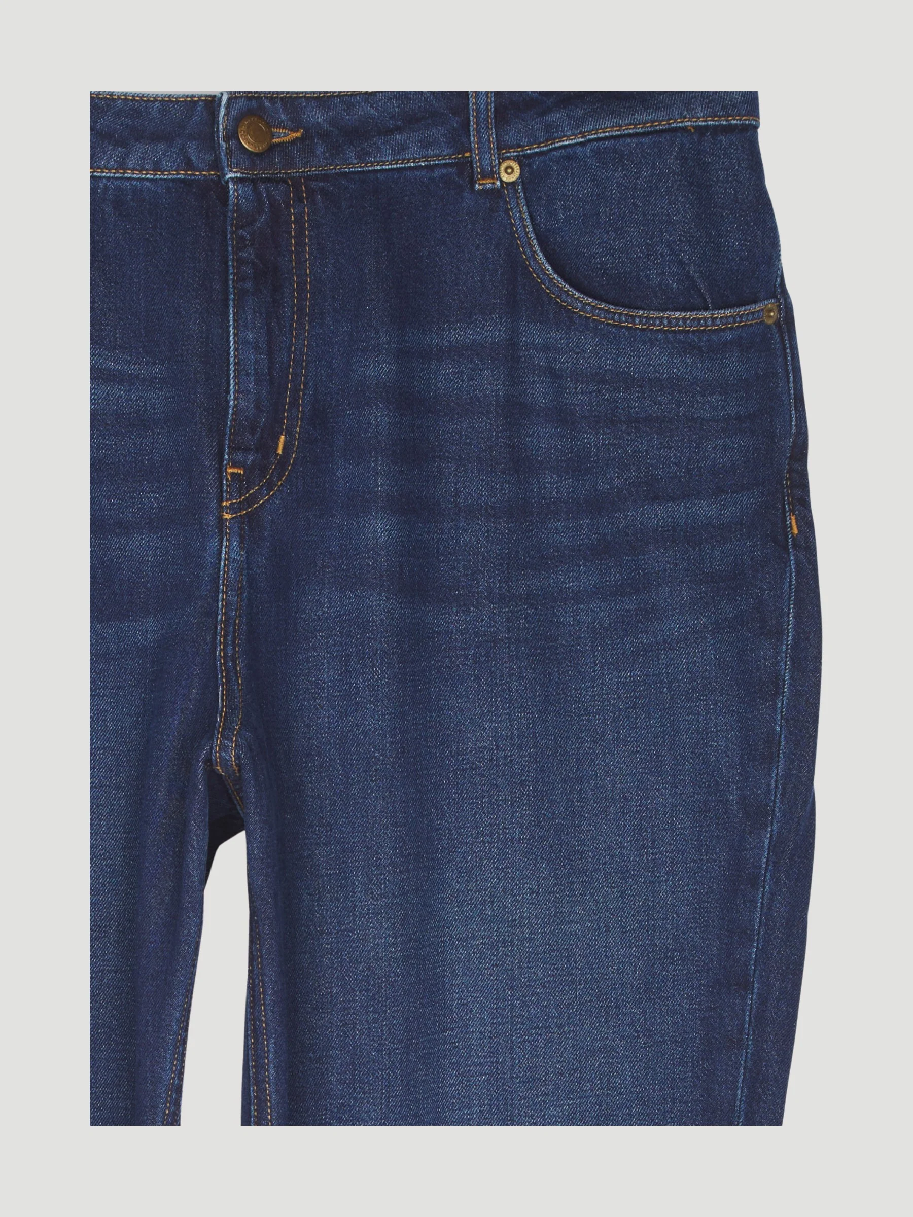 Secondhand Jeans Hanna Mom Fit aus reinem Bio-Denim - Image 6