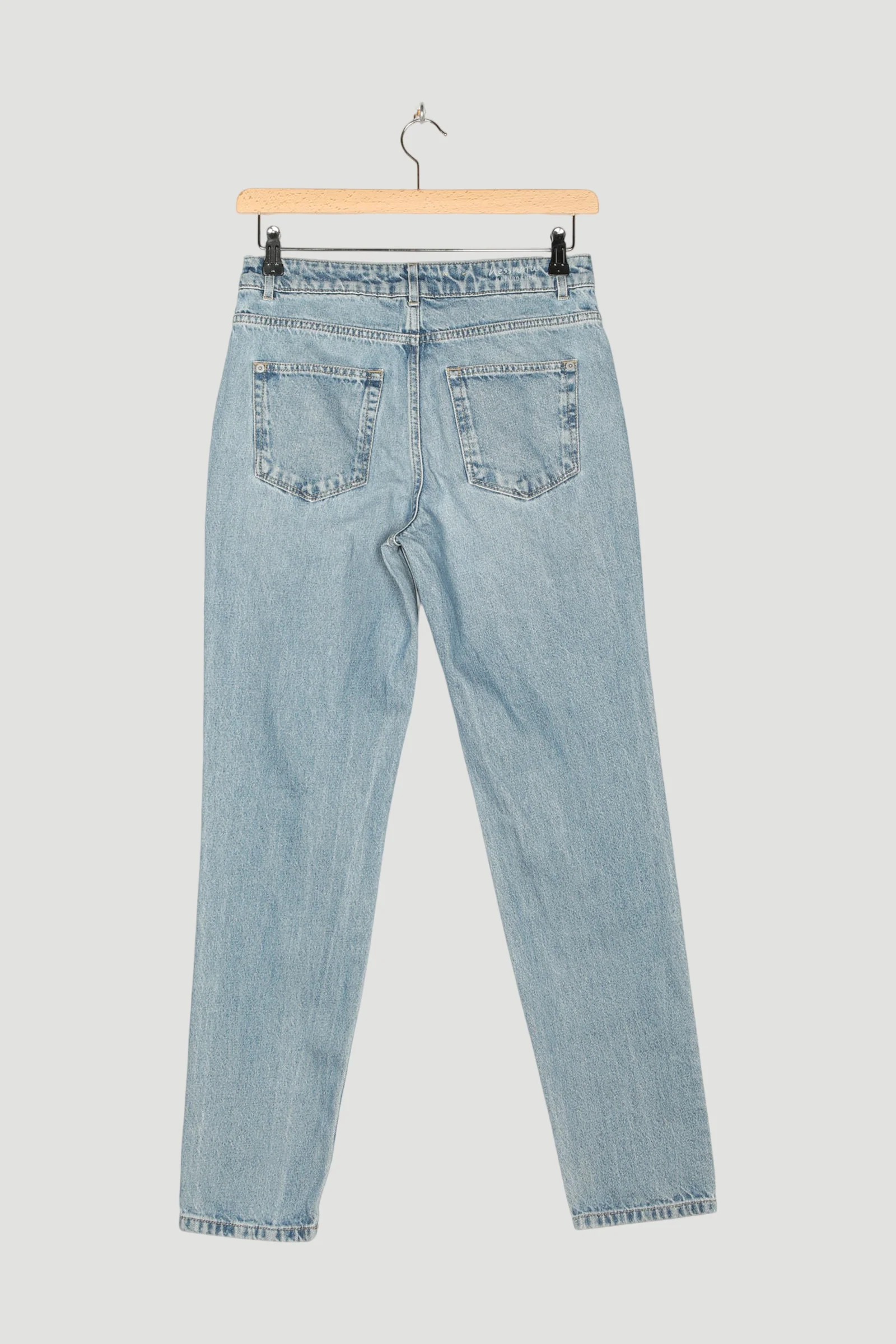 Secondhand Jeans Hanna Mom Fit aus reinem Bio-Denim - Image 2
