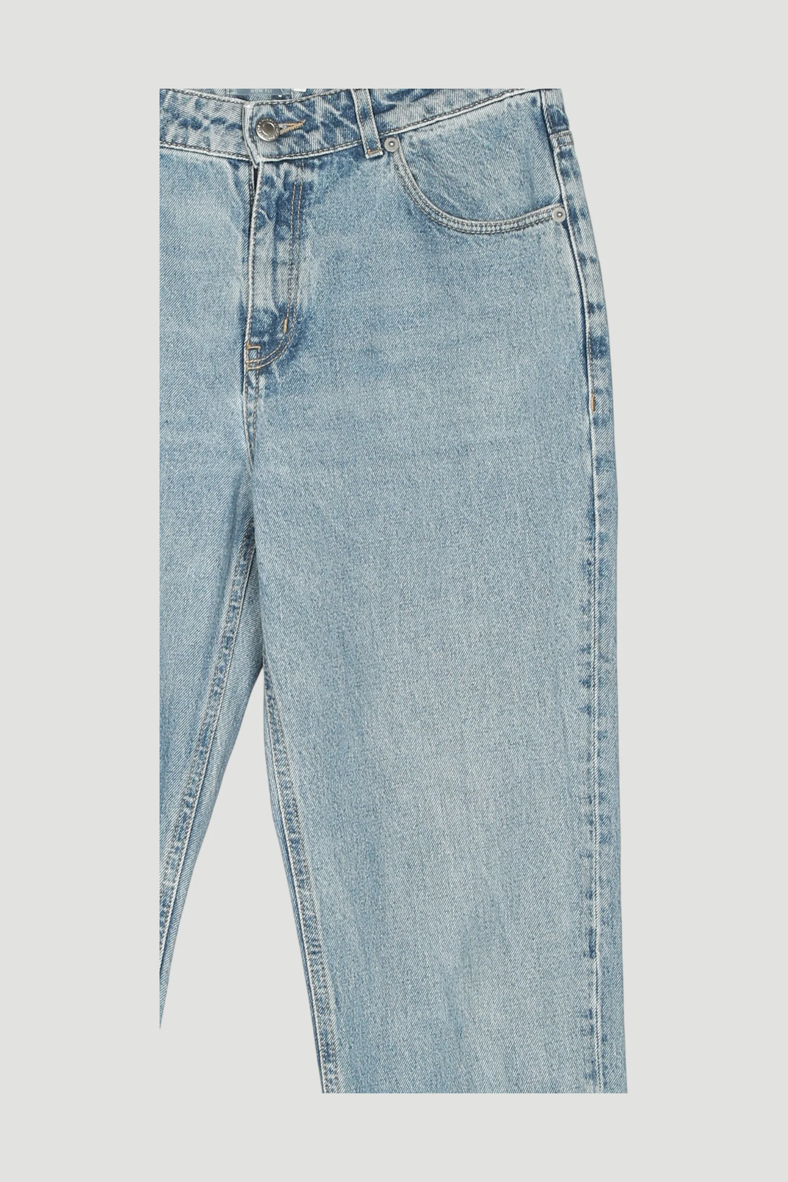 Secondhand Jeans Hanna Mom Fit aus reinem Bio-Denim - Image 3