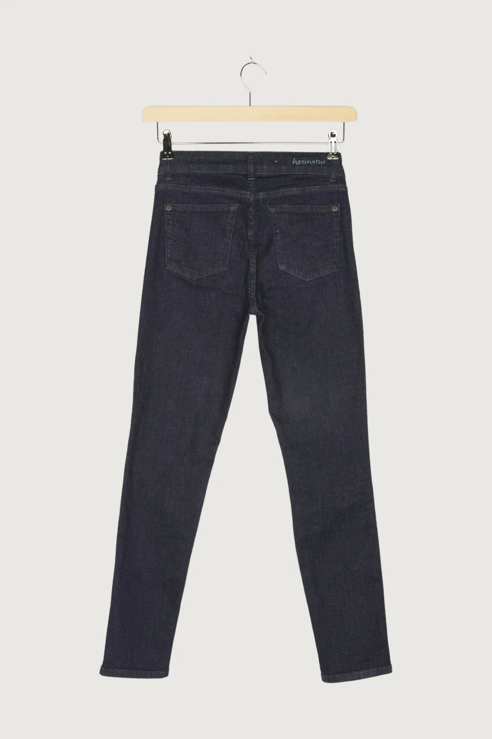 Secondhand Jeans Lea Slim Fit aus Bio-Denim - Image 5