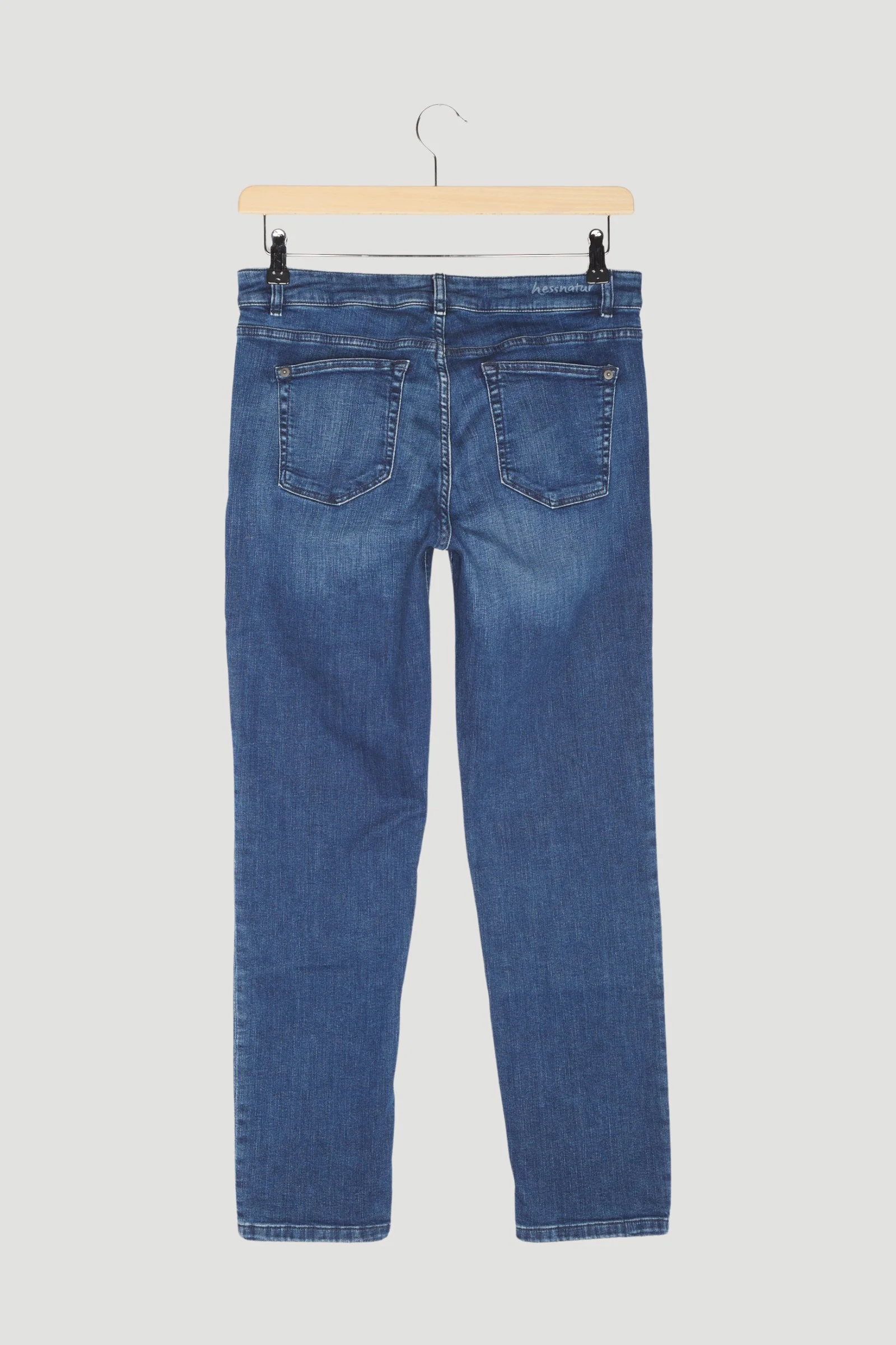 Secondhand Jeans Lea Slim Fit aus Bio-Denim - Image 5
