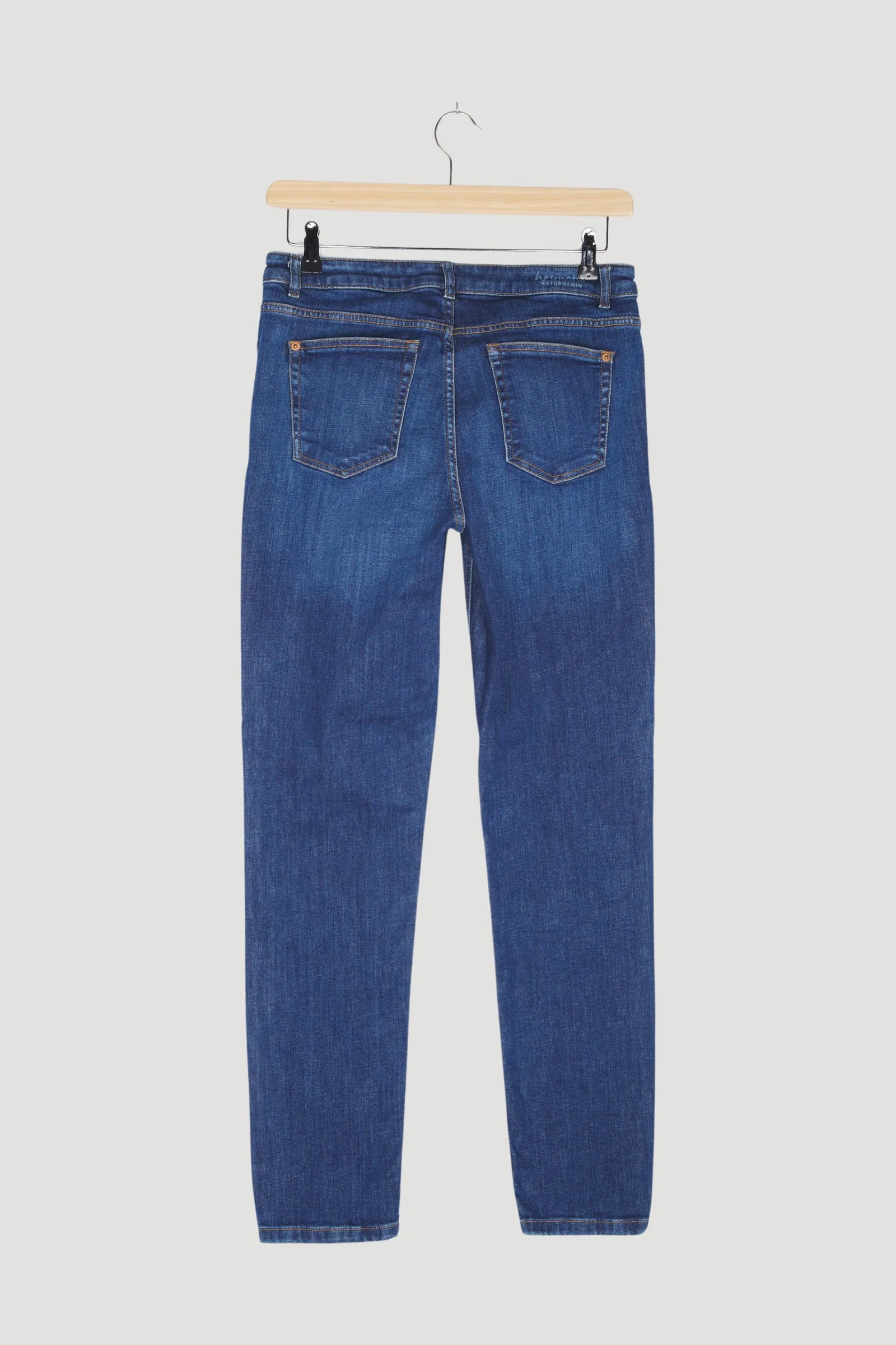 Secondhand Jeans Lea Slim Fit aus Bio-Denim - Image 5