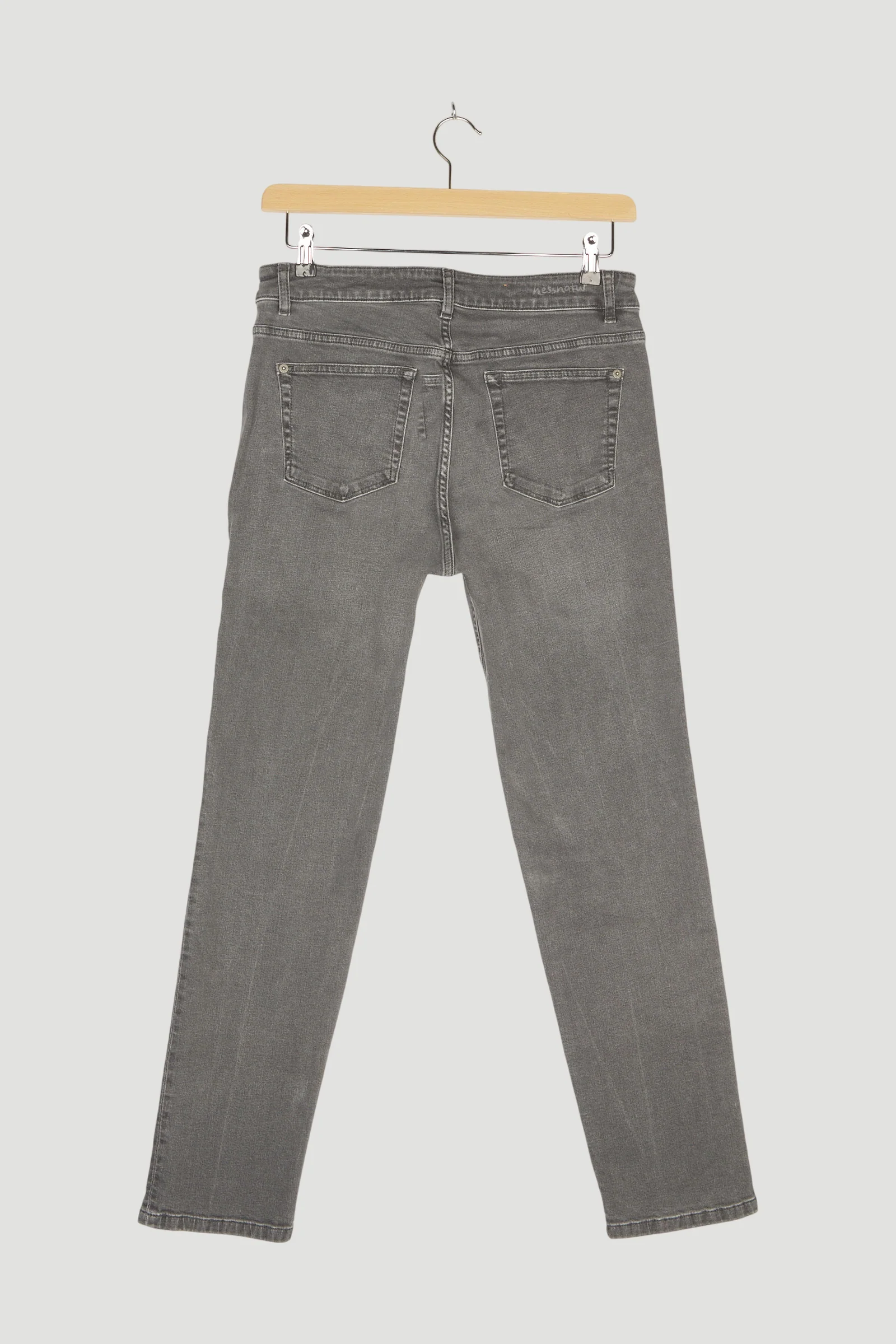 Secondhand Jeans Lea Slim Fit aus Bio-Denim - Image 2