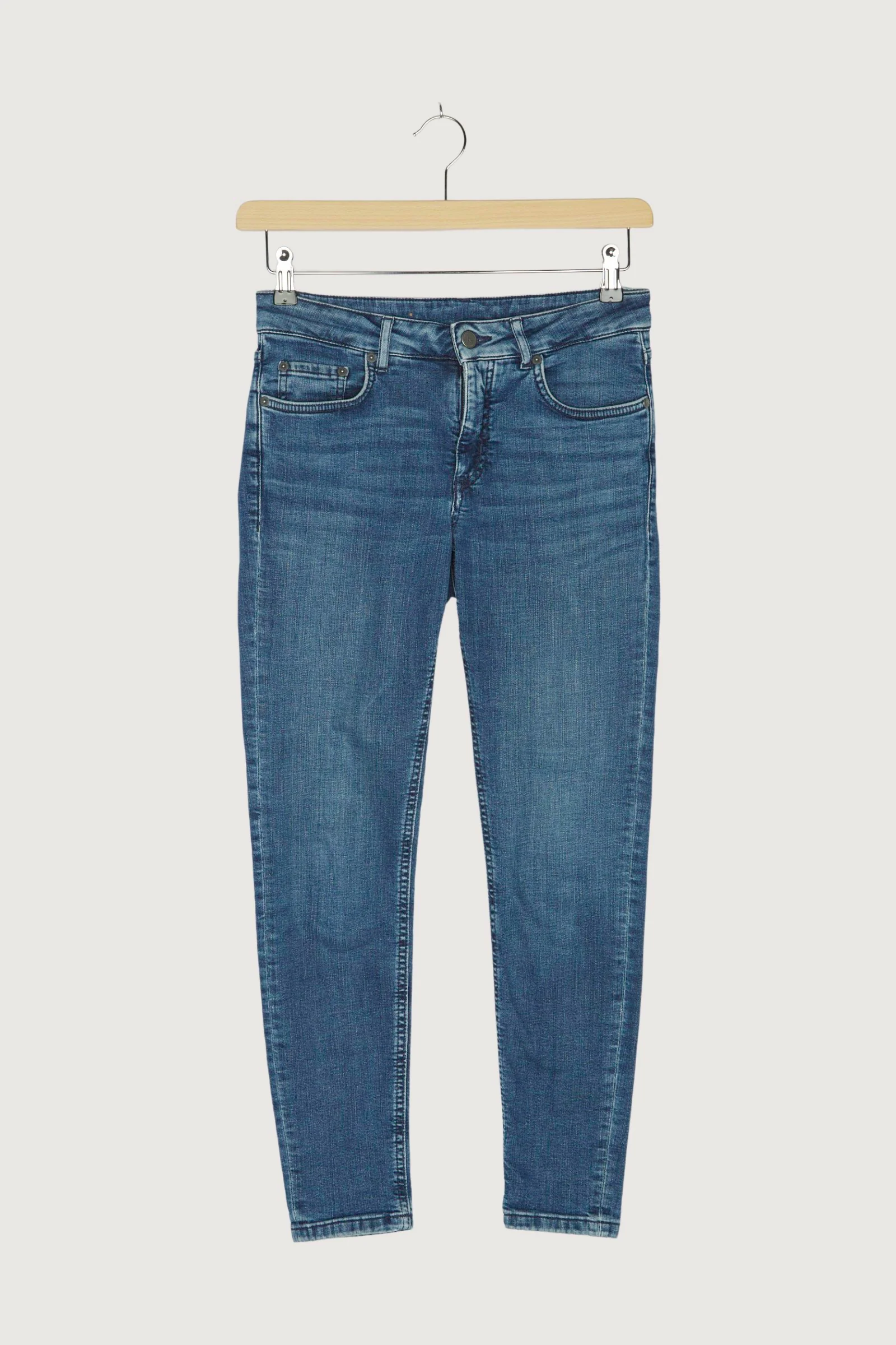 Secondhand Jeans Lina Skinny Fit aus Bio-Denim - Image 7