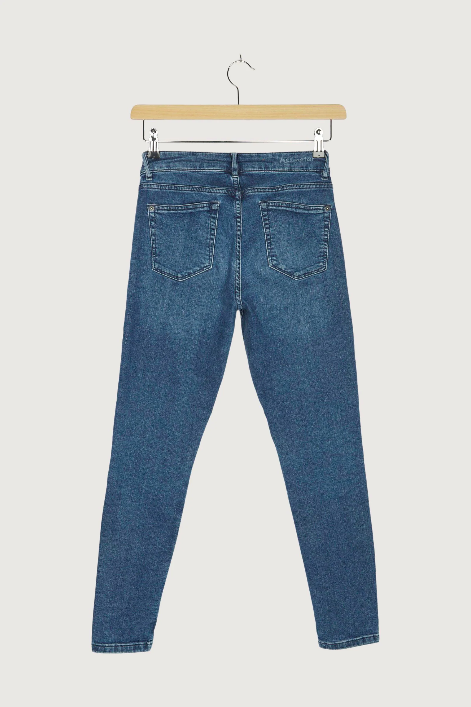 Secondhand Jeans Lina Skinny Fit aus Bio-Denim - Image 8