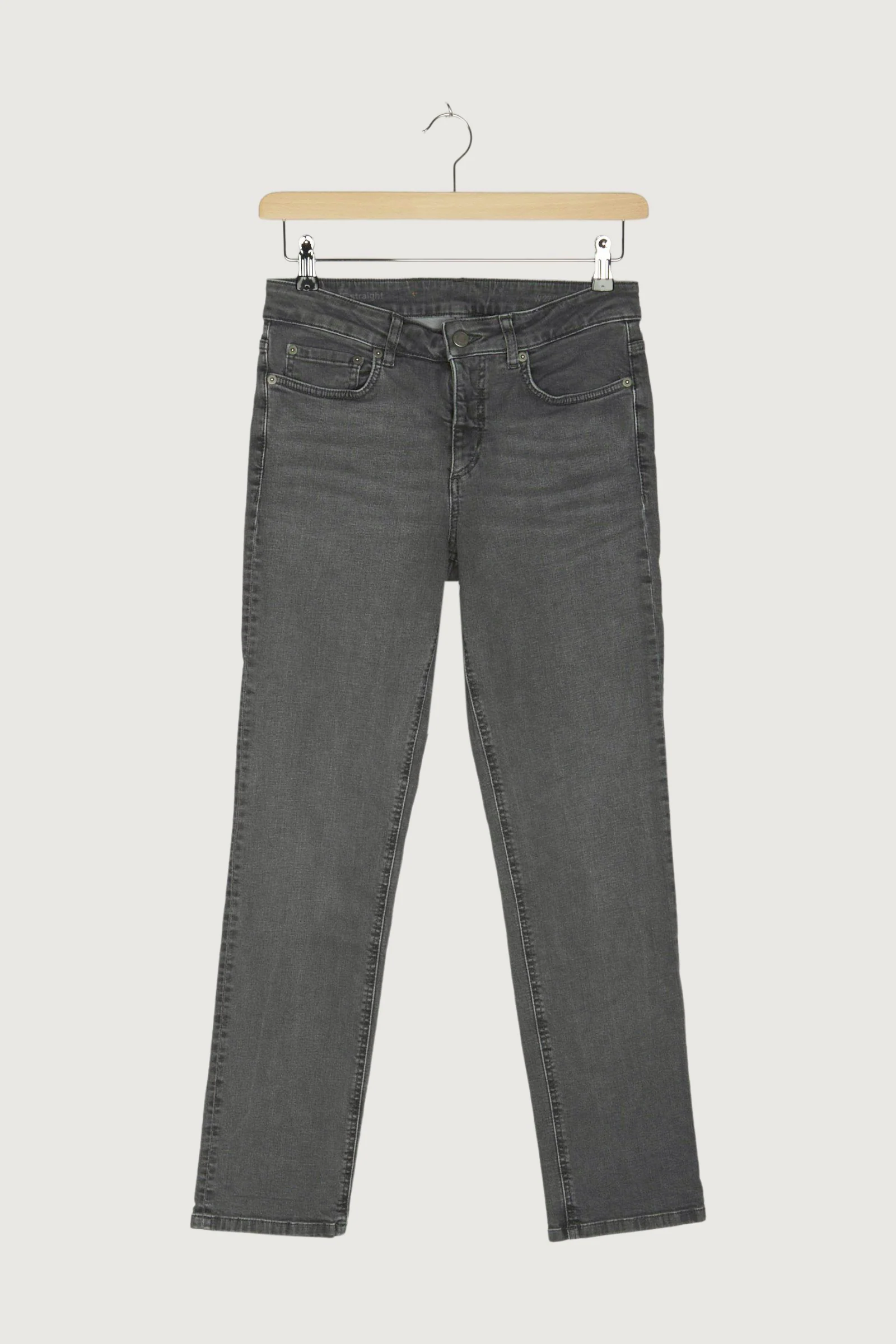Secondhand Jeans Marie Straight Fit aus Bio-Denim - Image 10