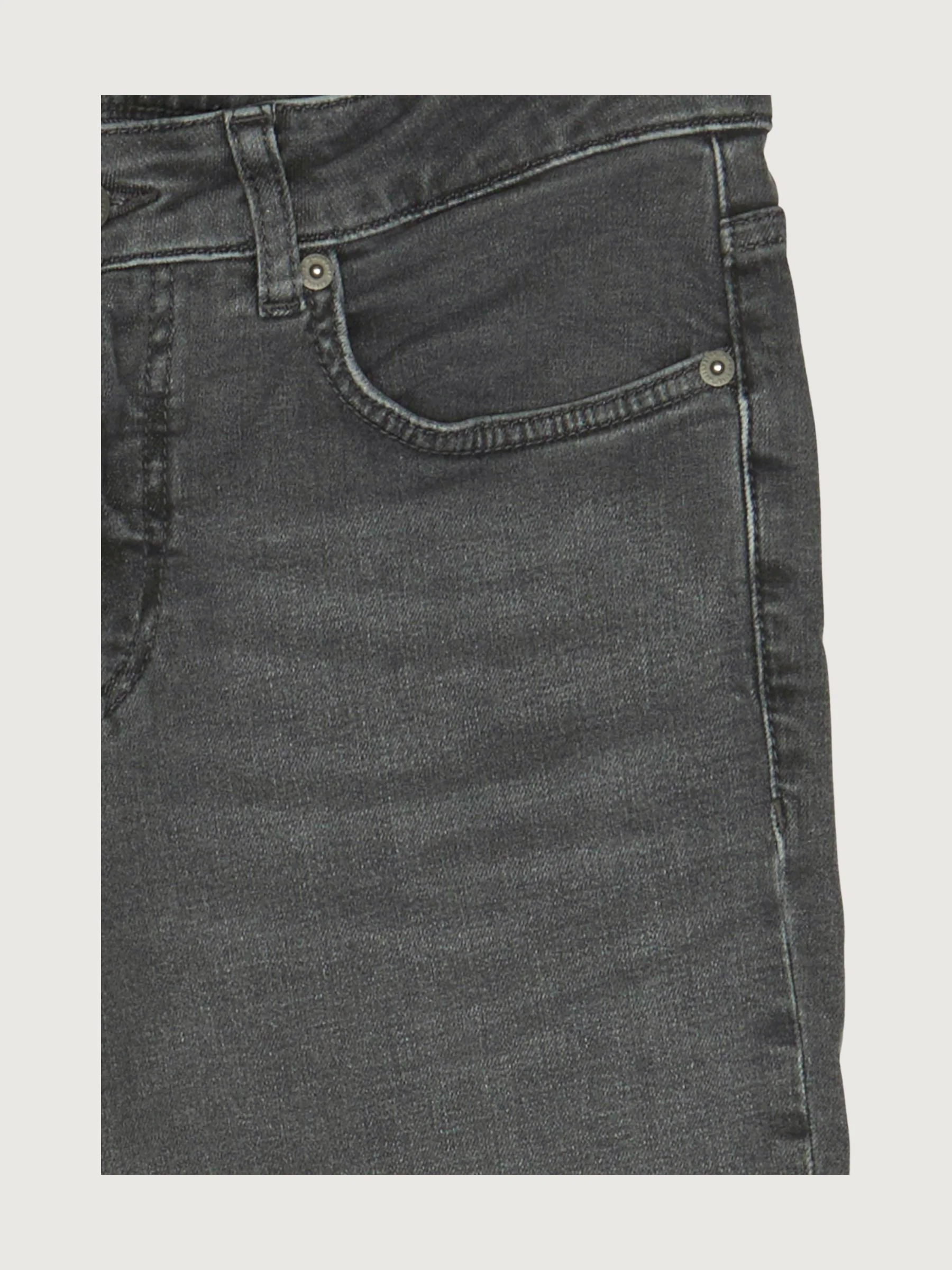 Secondhand Jeans Marie Straight Fit aus Bio-Denim - Image 12