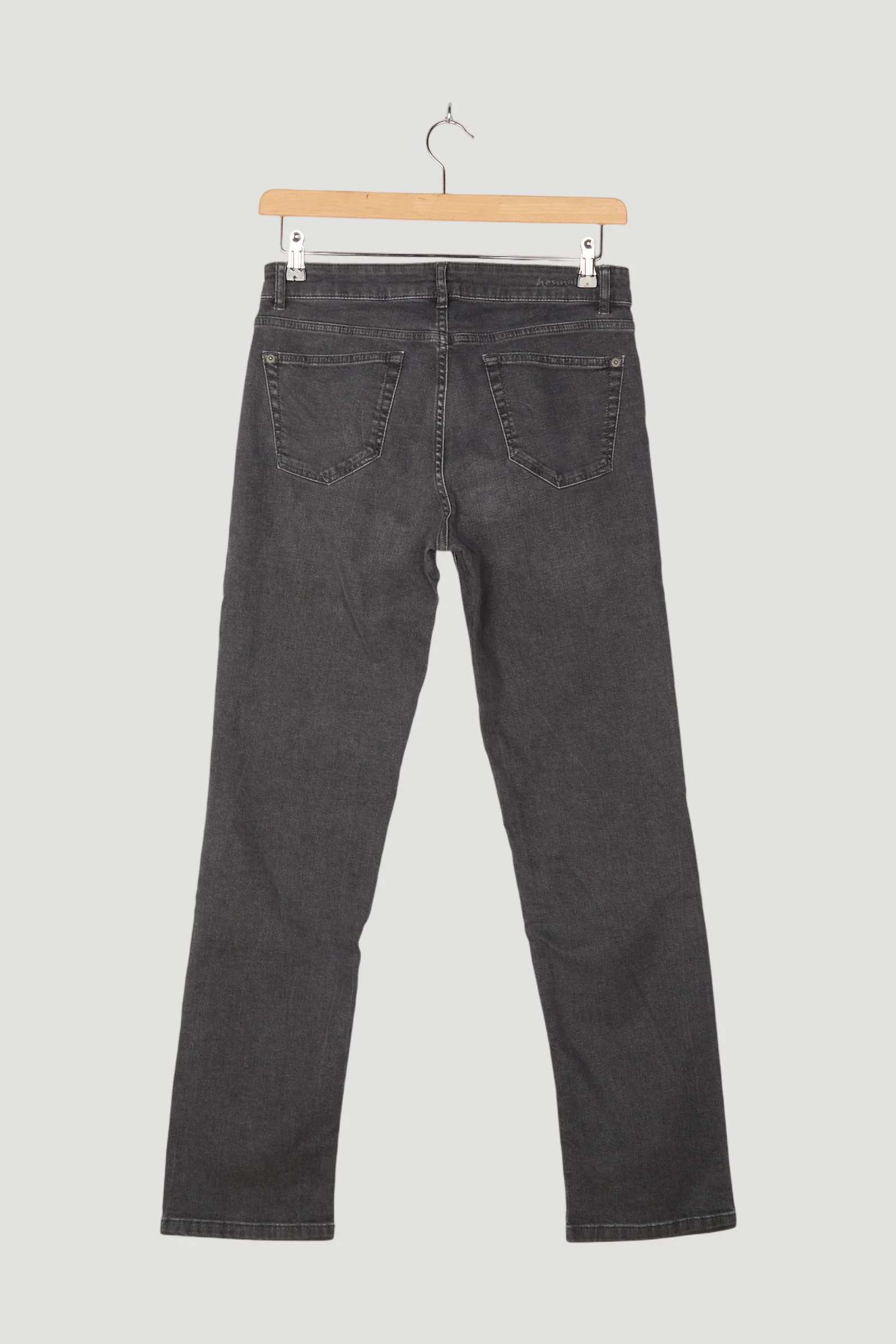 Secondhand Jeans Marie Straight Fit aus Bio-Denim - Image 2