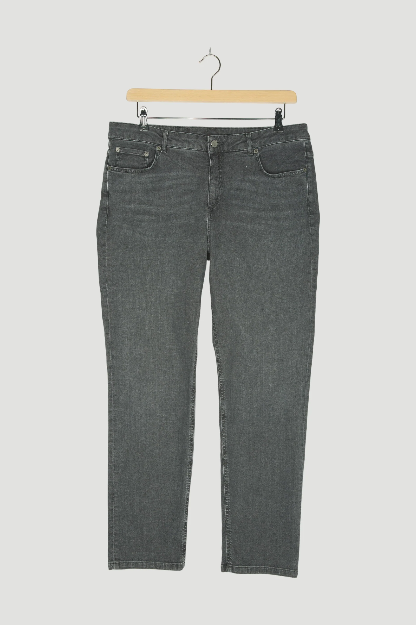 Secondhand Jeans Marie Straight Fit aus Bio-Denim - Image 3
