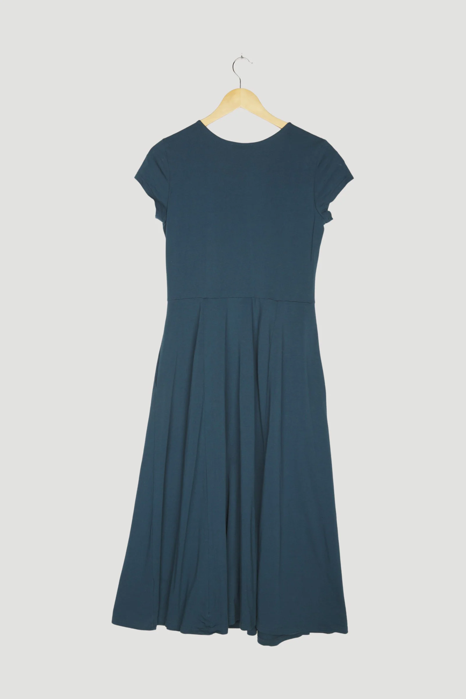 Secondhand Jersey-Kleid aus reiner Bio-Pima-Baumwolle - Image 8