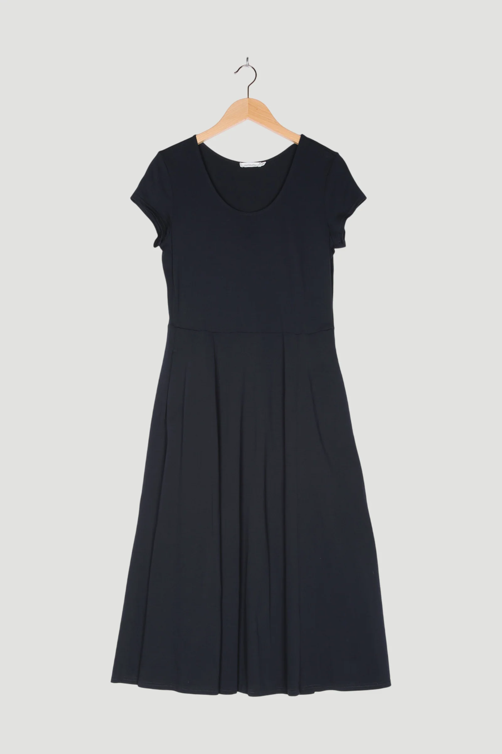 Secondhand Jersey-Kleid aus reiner Bio-Pima-Baumwolle