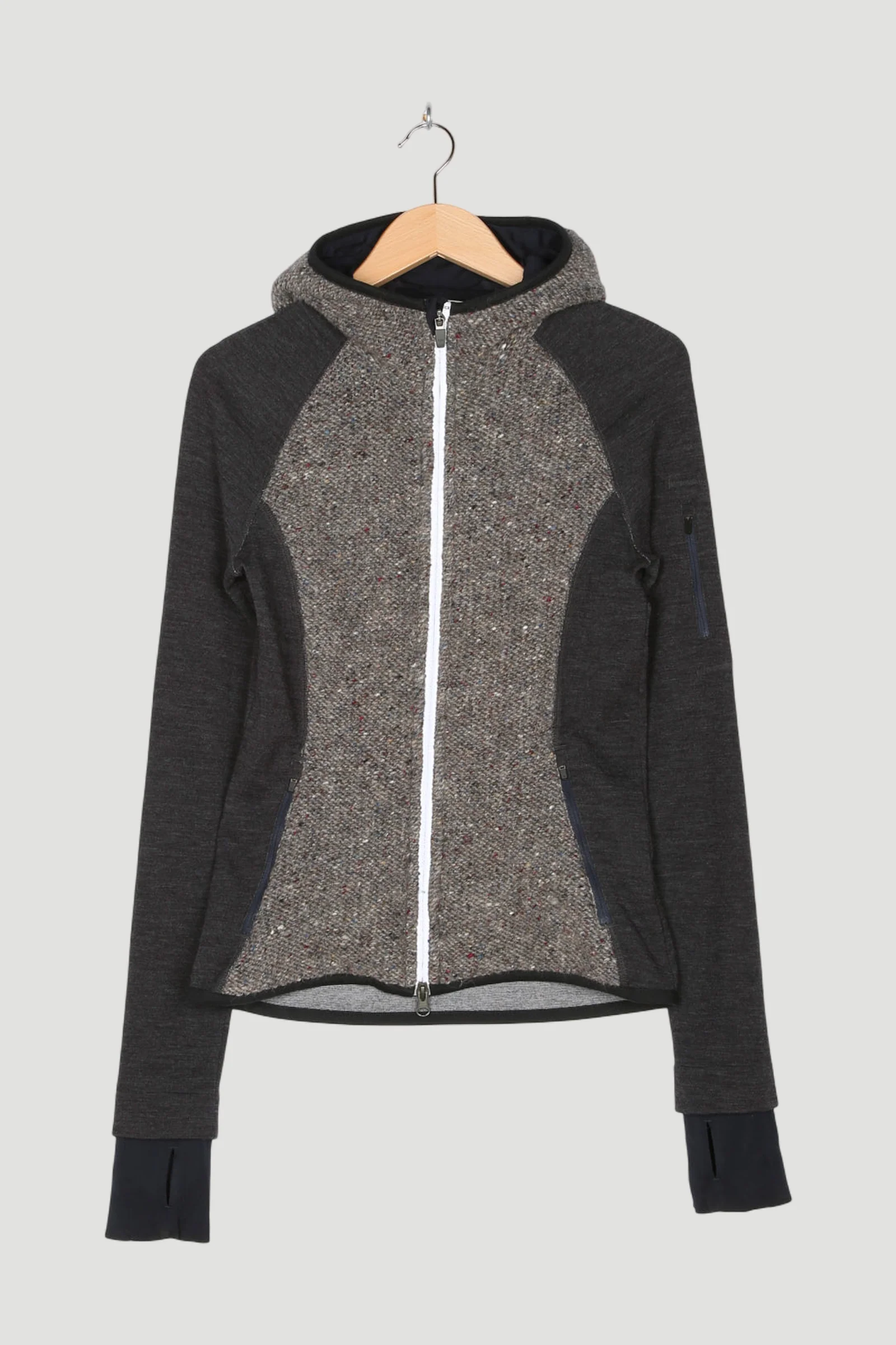 Secondhand Kapuzen-Jacke aus Schurwolle mit Bio-Baumwolle