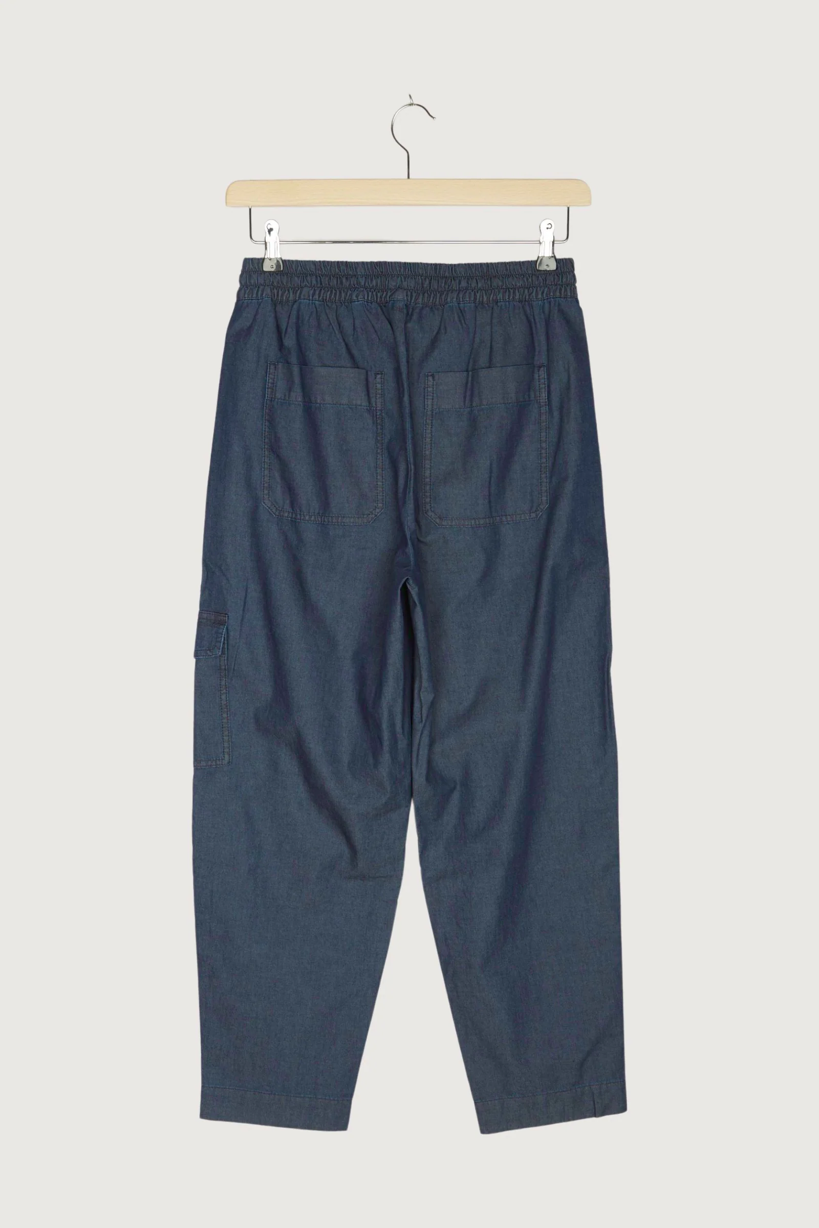 Secondhand Light Denim-Joggpant aus reiner Bio-Baumwolle - Image 2