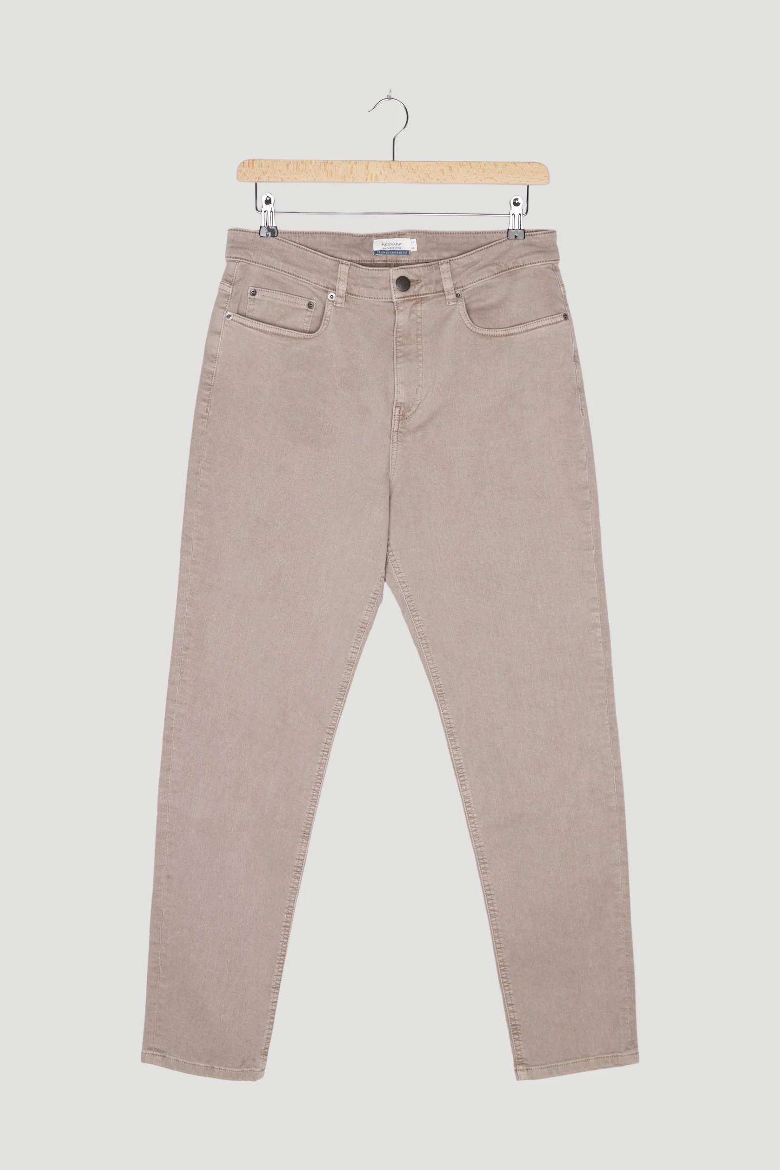 Secondhand Mineralgefärbte Jeans Mads Relaxed Tapered Fit aus Bio-Denim