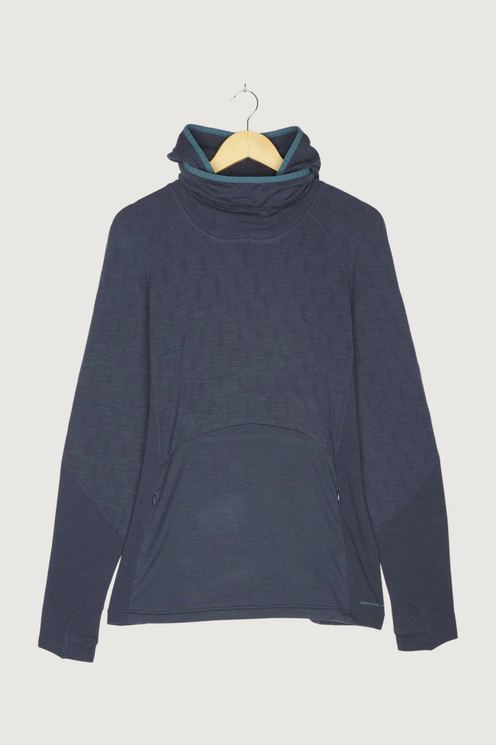 Secondhand Performance-Hoodie aus reiner Bio-Merinowolle