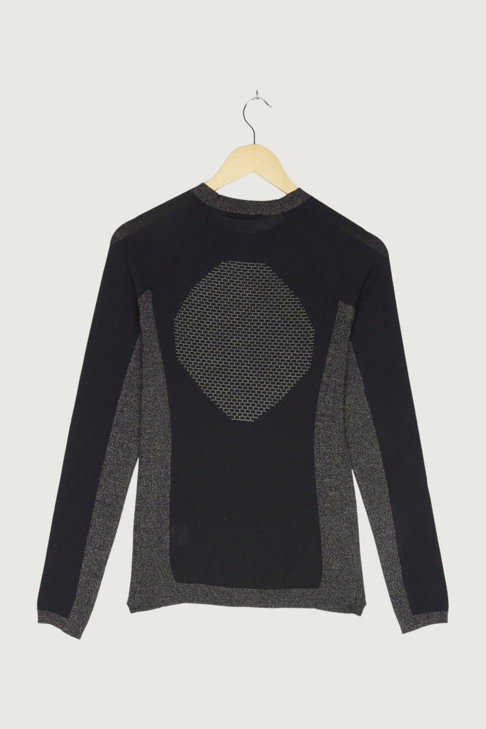 Secondhand Performance Strickshirt BetterRecycling aus Merinowolle mit Seide - Image 6