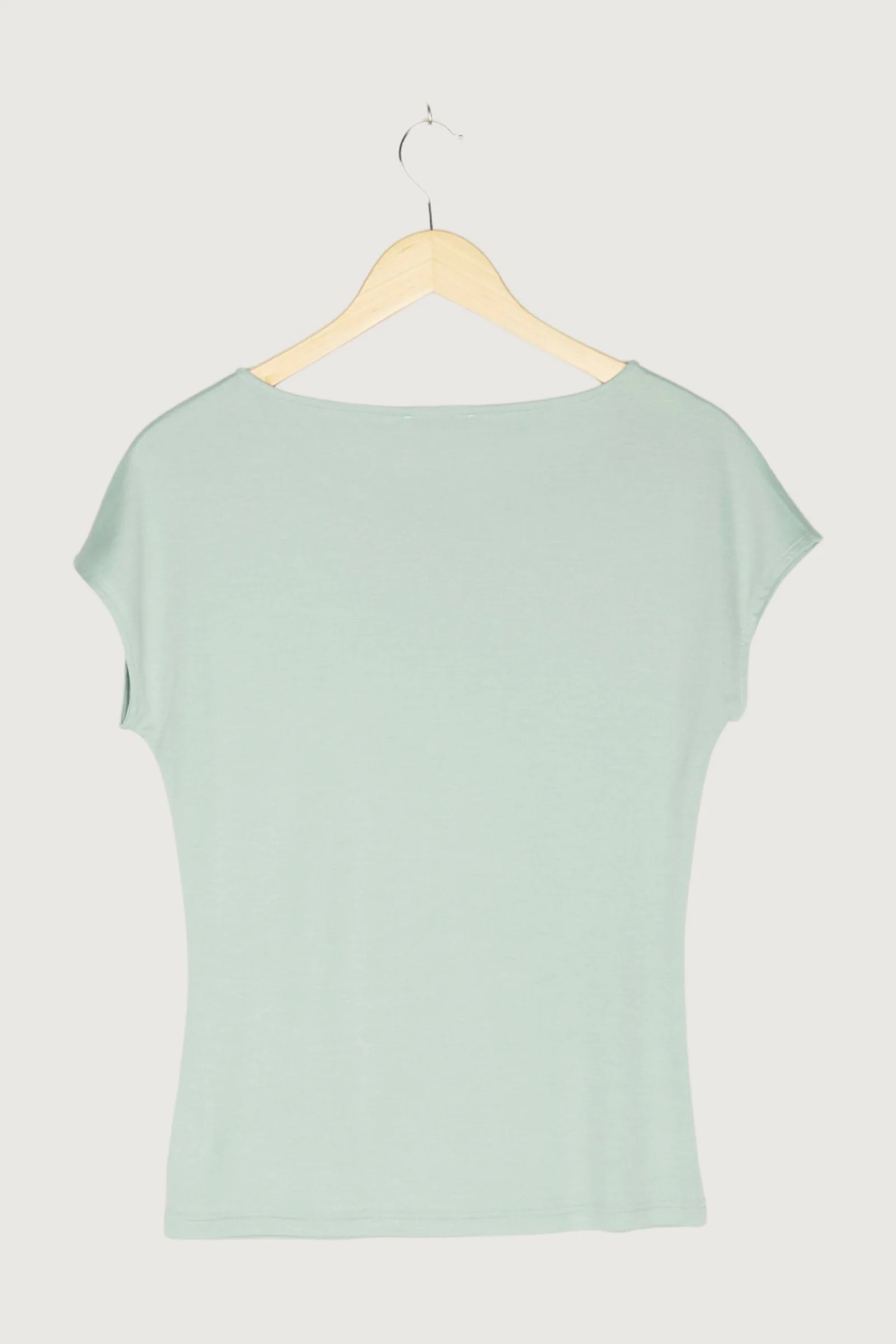 Secondhand Shirt - Image 2