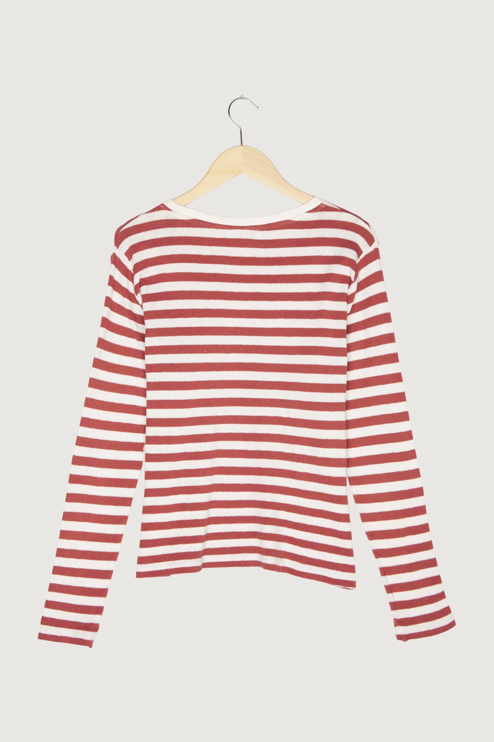 Secondhand Shirt - Image 2