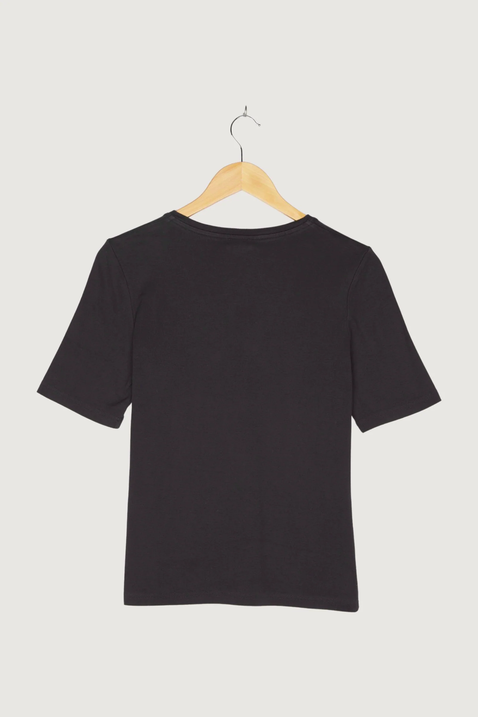 Secondhand Shirt - Image 2