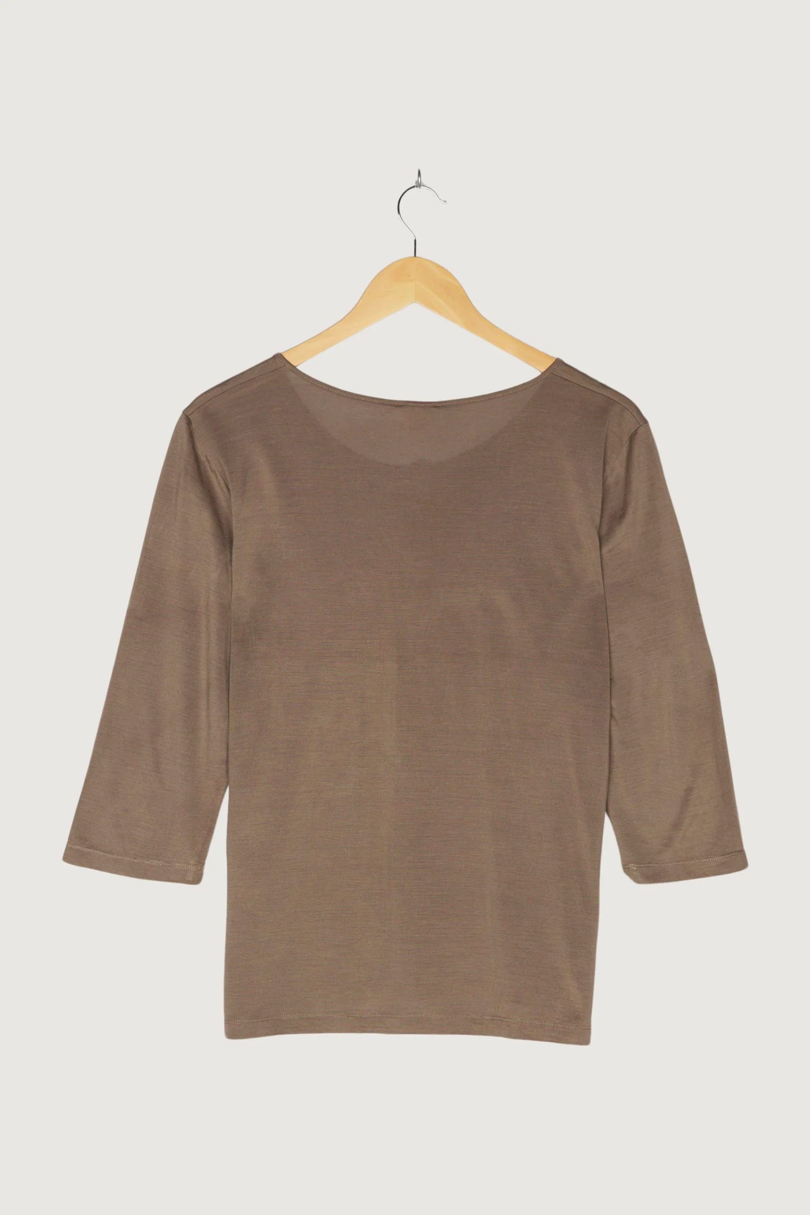 Secondhand Shirt - Image 2