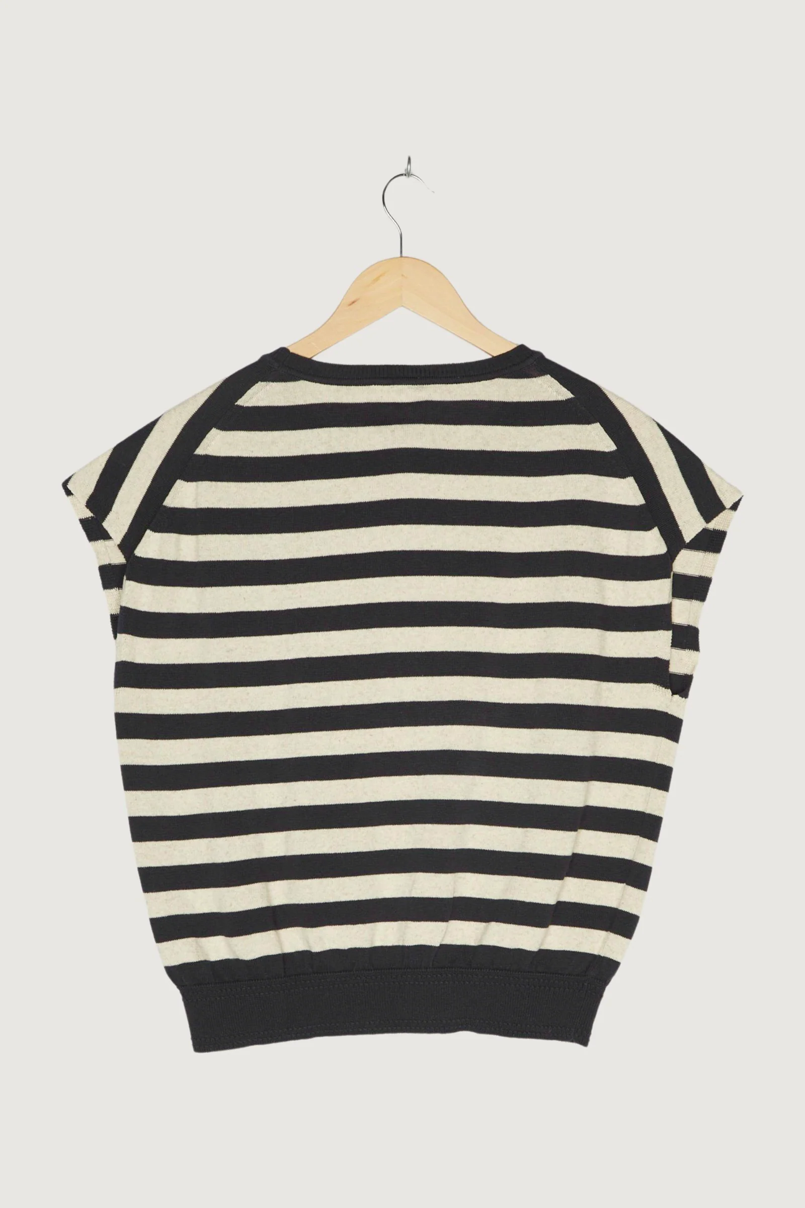 Secondhand Shirt - Image 2