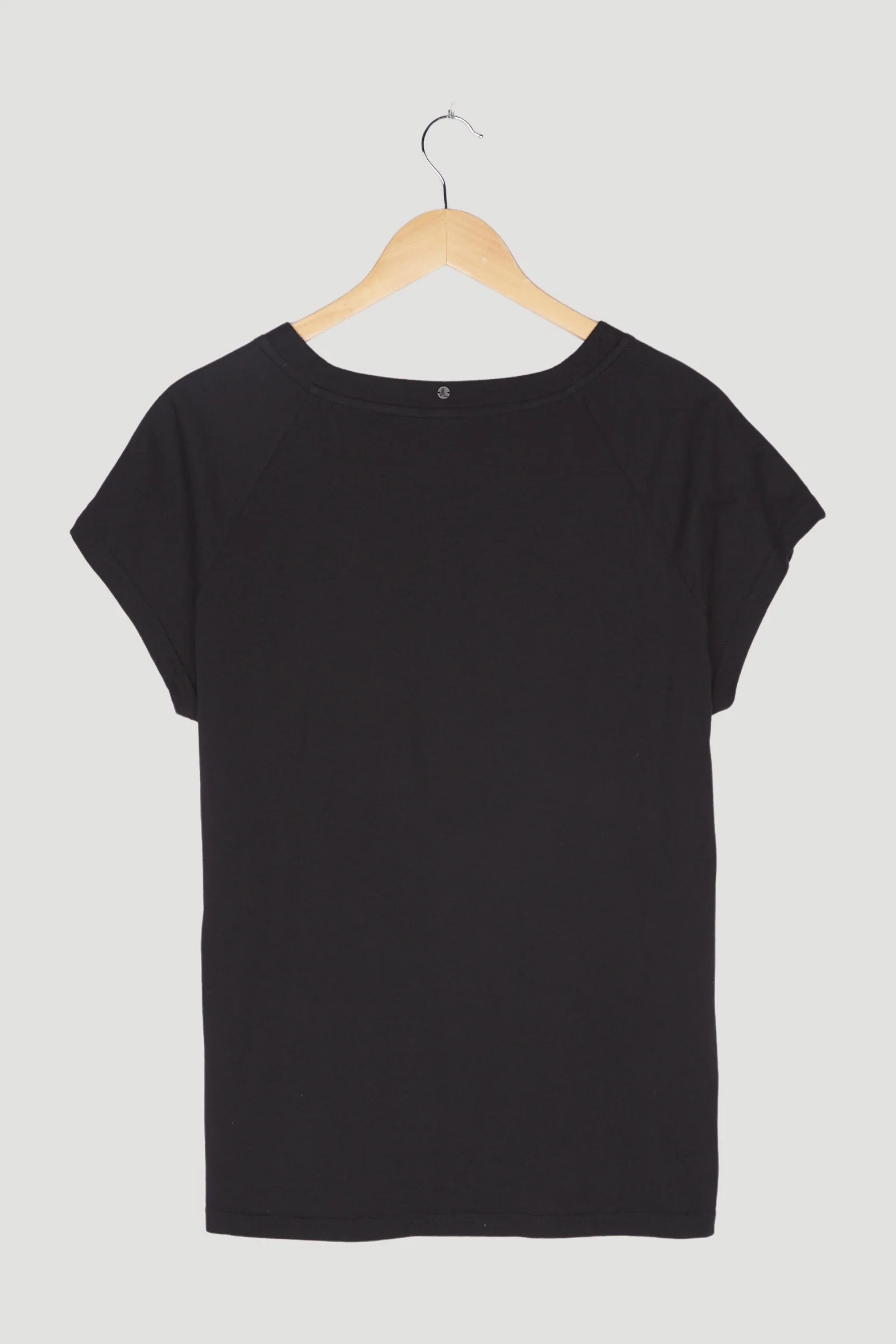 Secondhand Shirt - Image 2