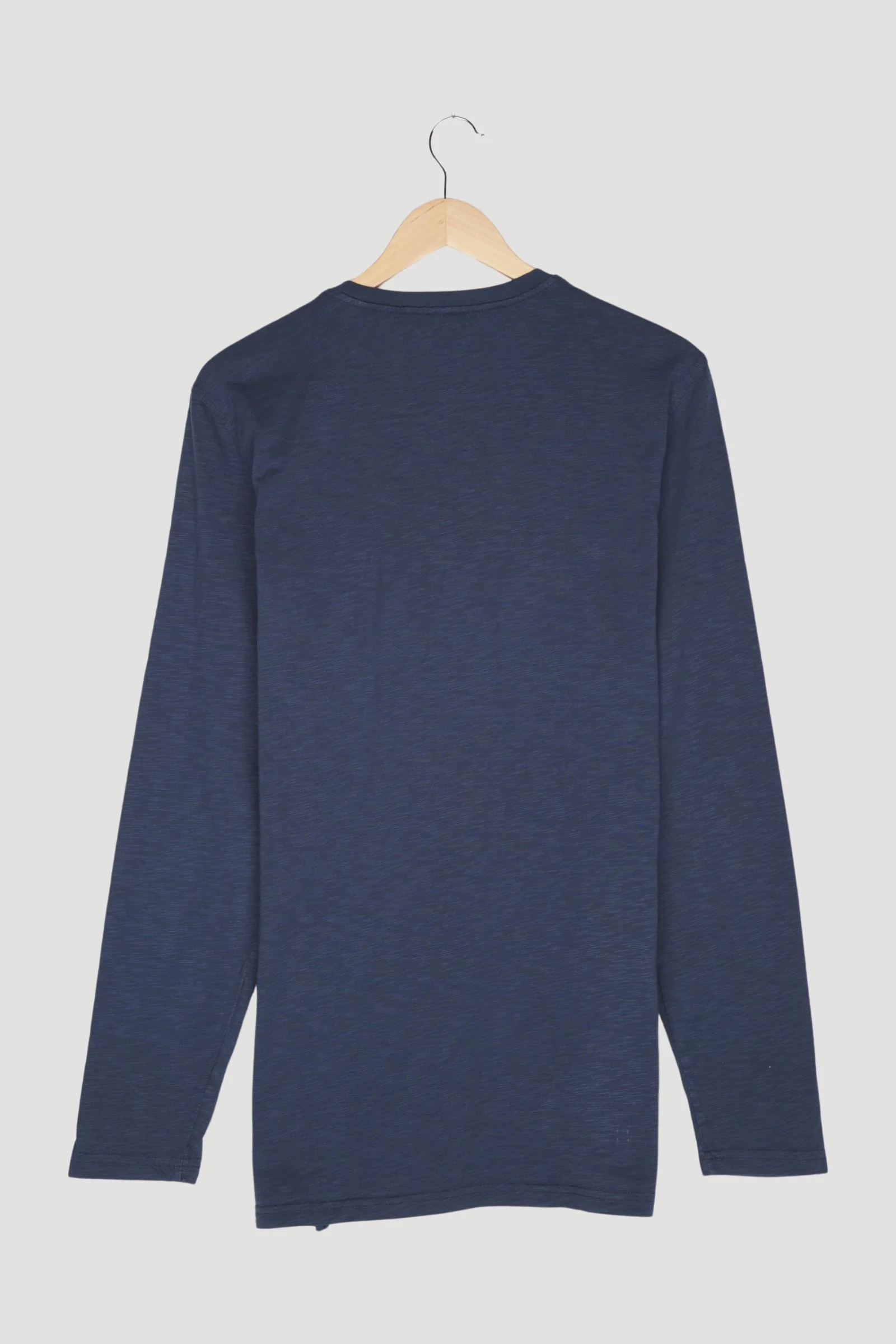 Secondhand Shirt - Image 2