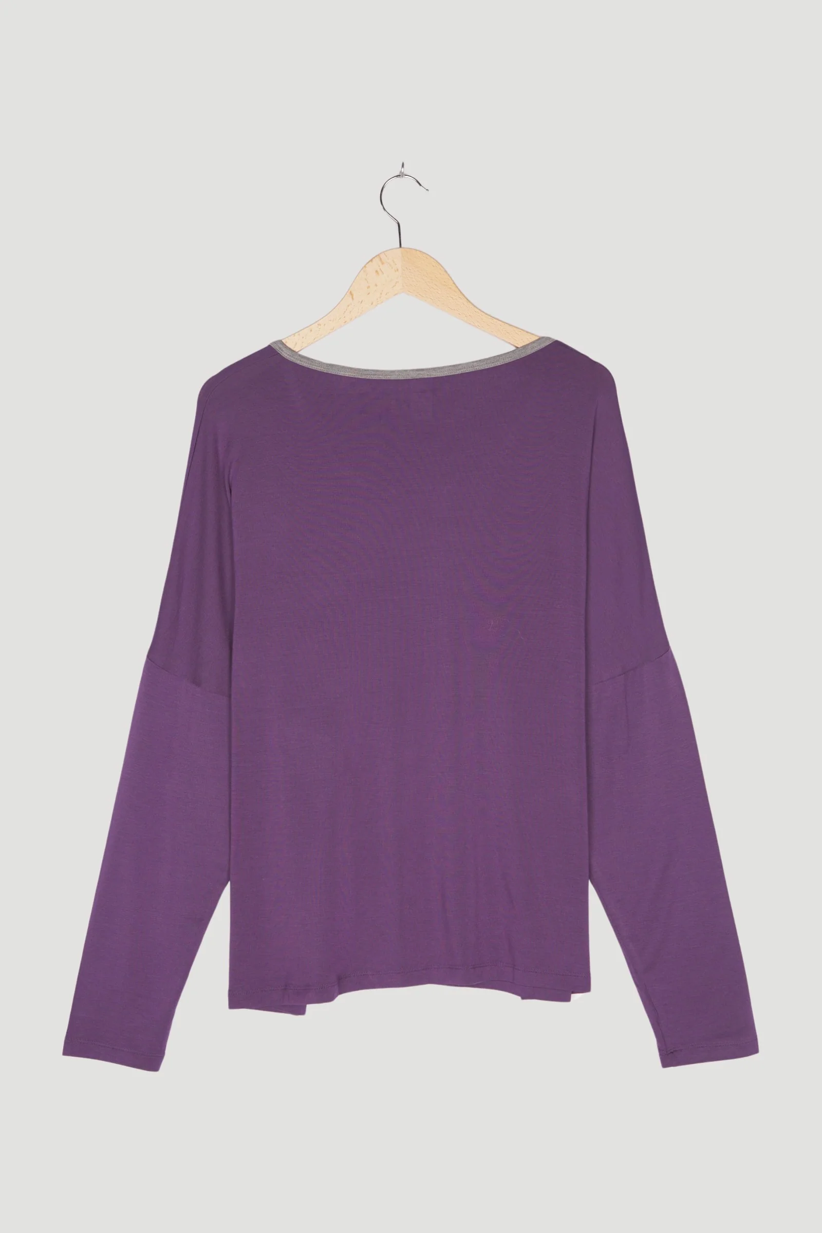 Secondhand Shirt - Image 2