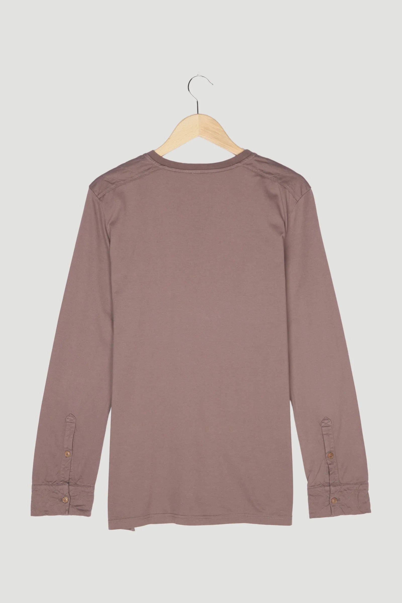 Secondhand Shirt - Image 2