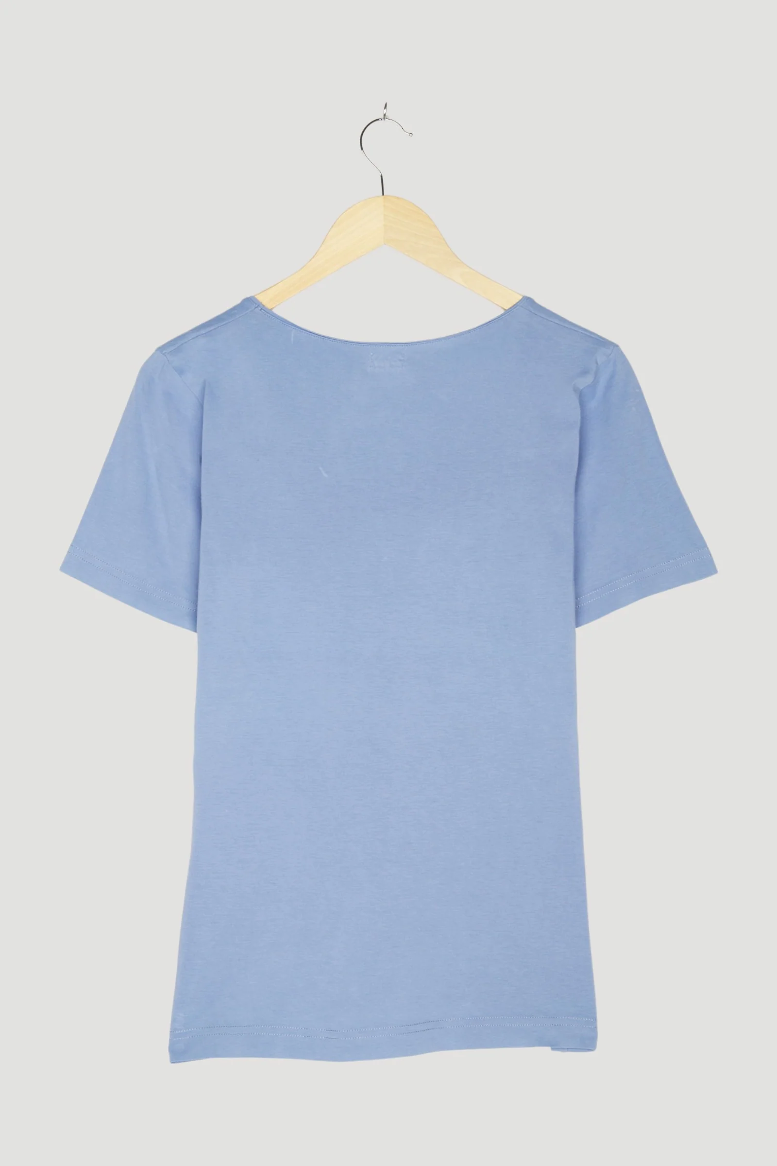 Secondhand Shirt - Image 2